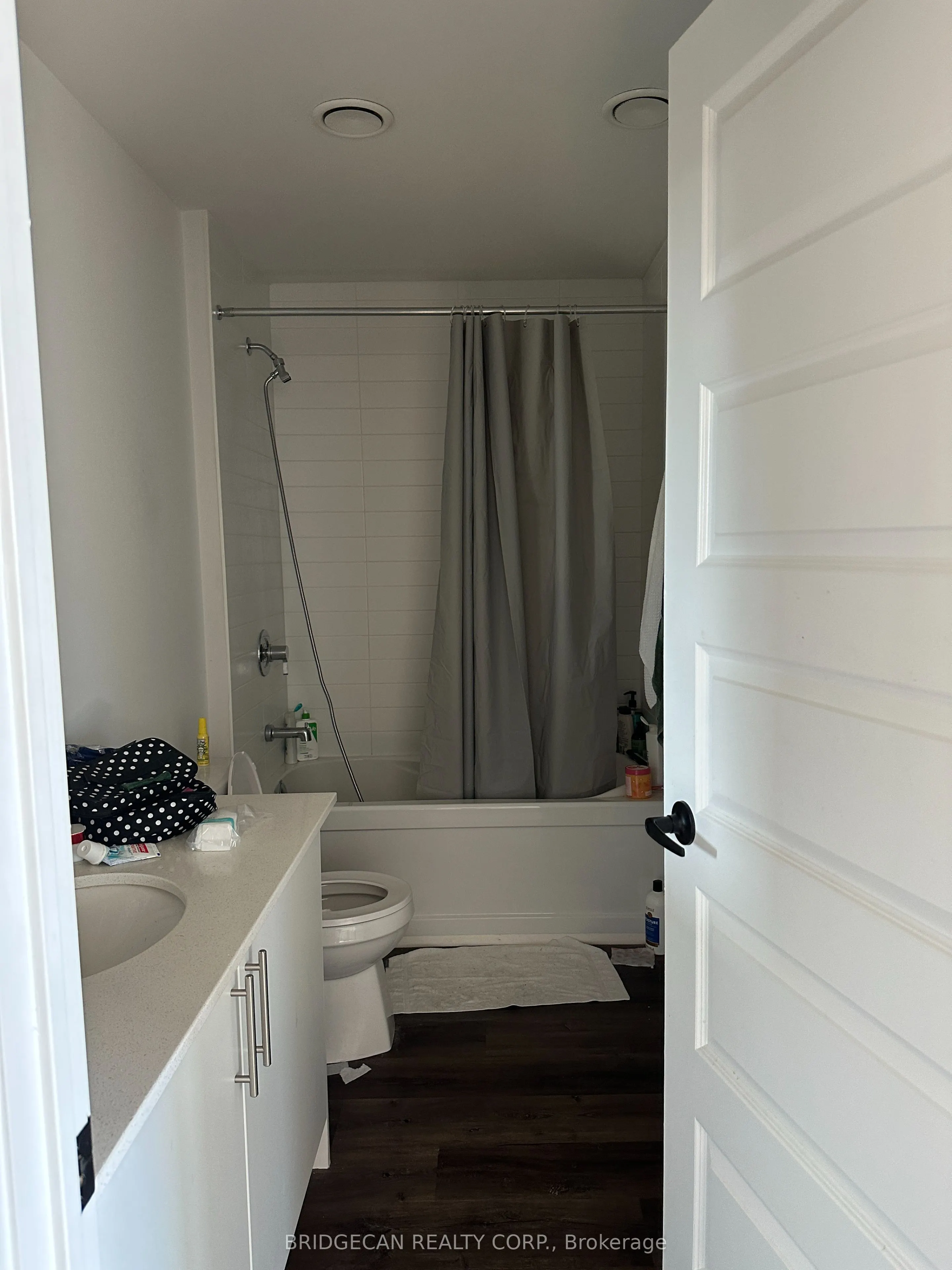 103 Roger Street, #6