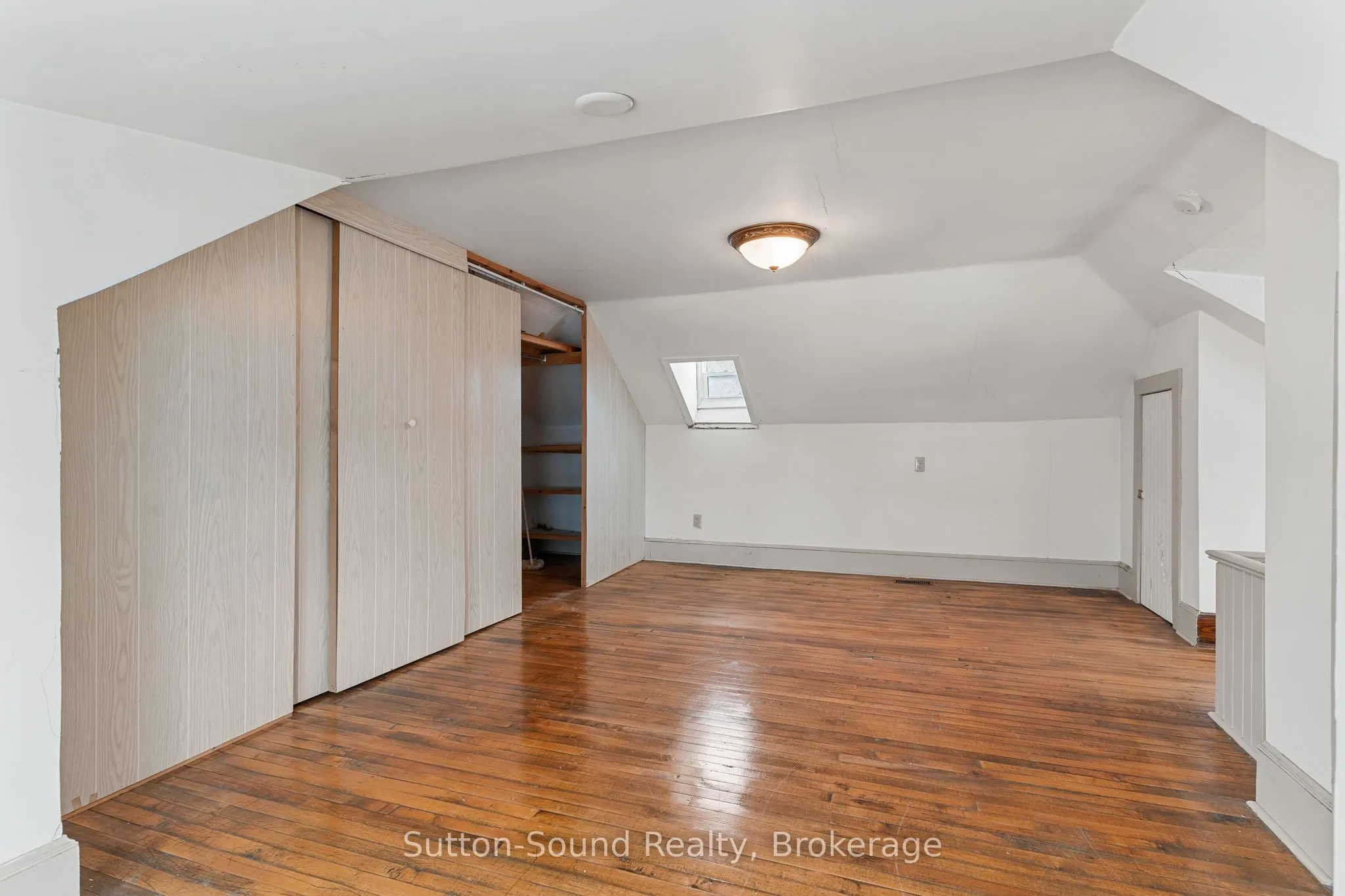 980 3rd Avenue W