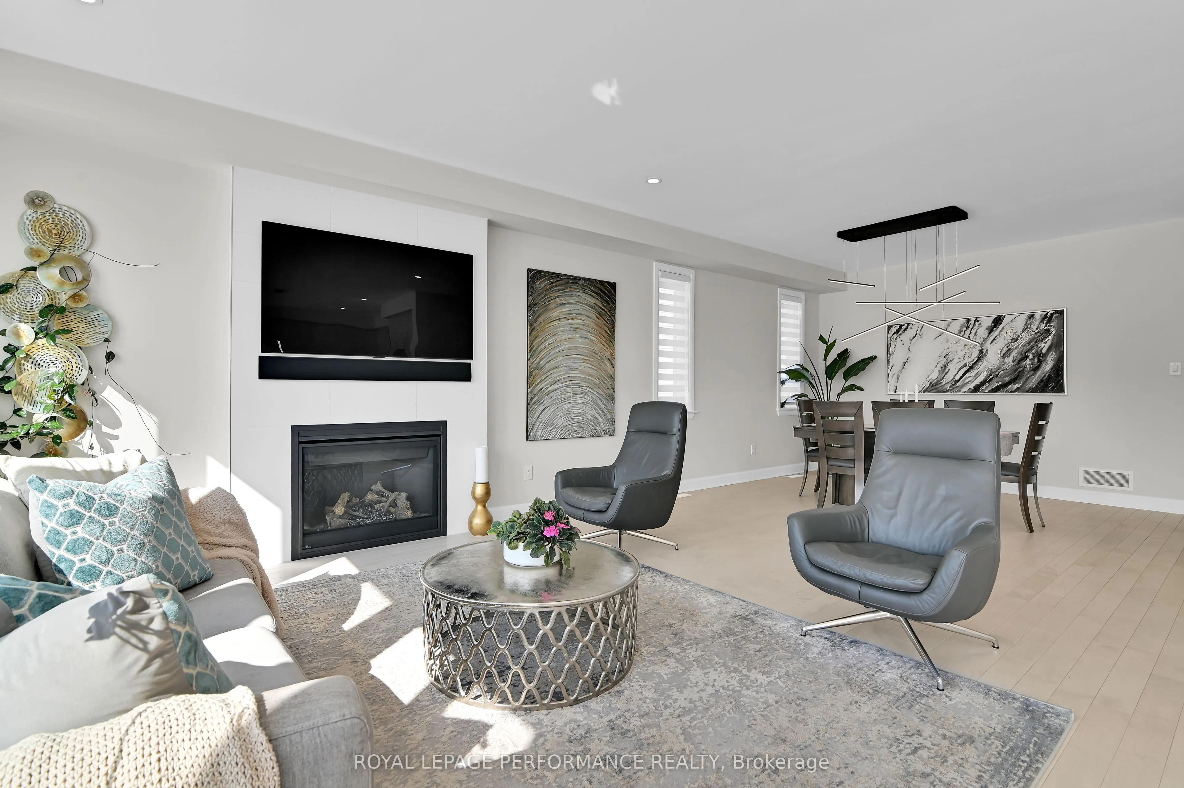 644 Moonflower Crescent