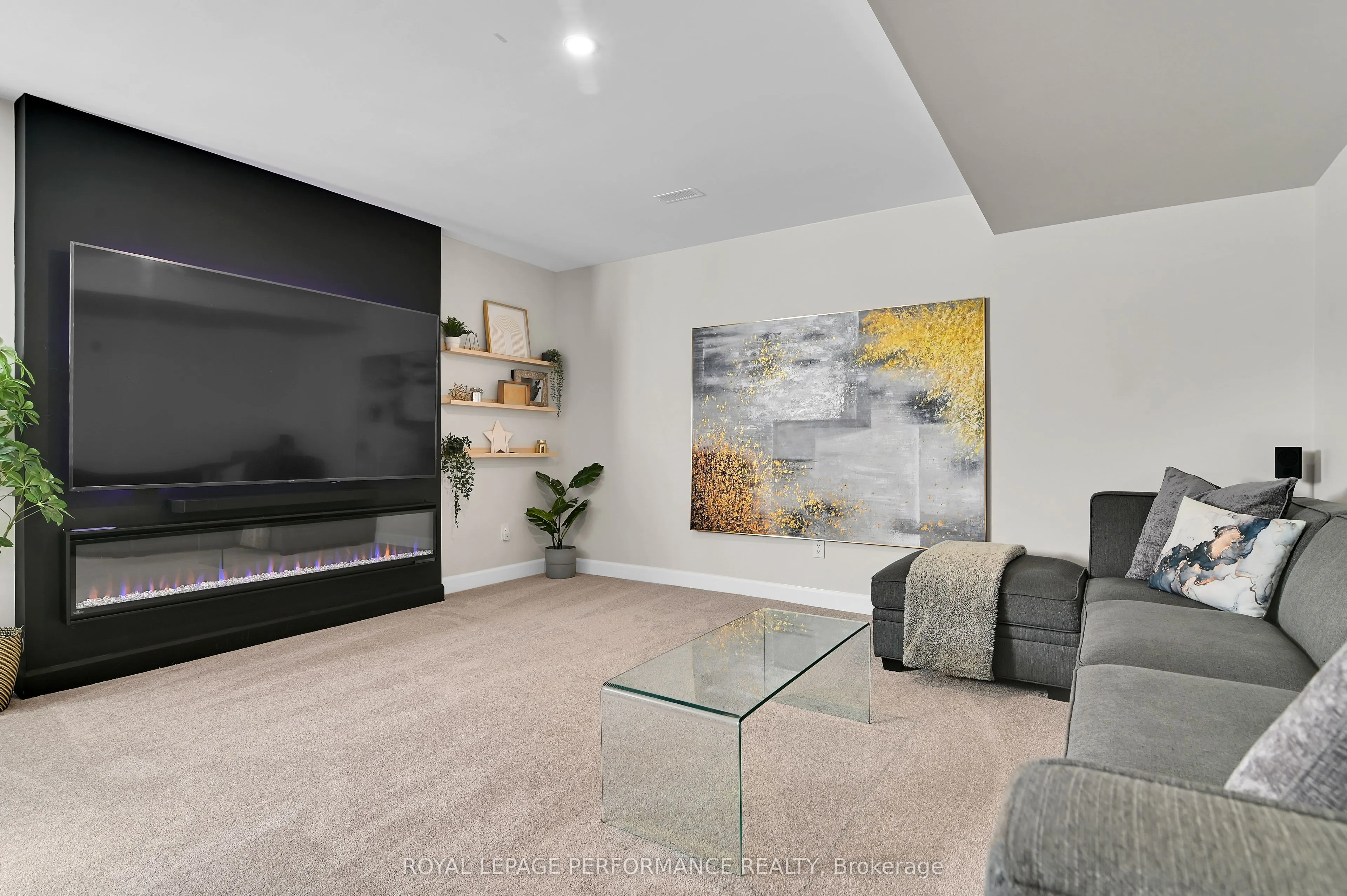 644 Moonflower Crescent