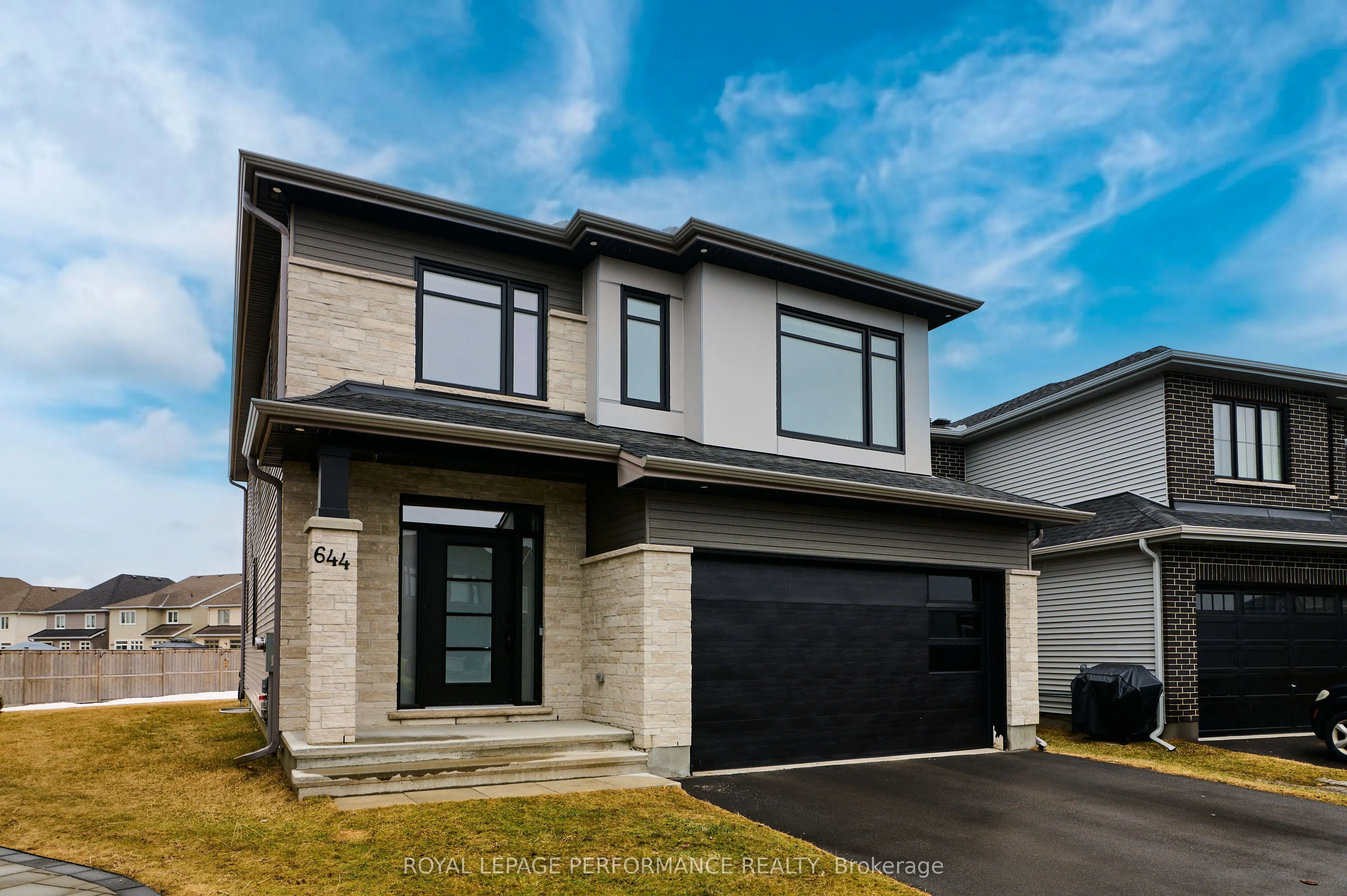 644 Moonflower Crescent