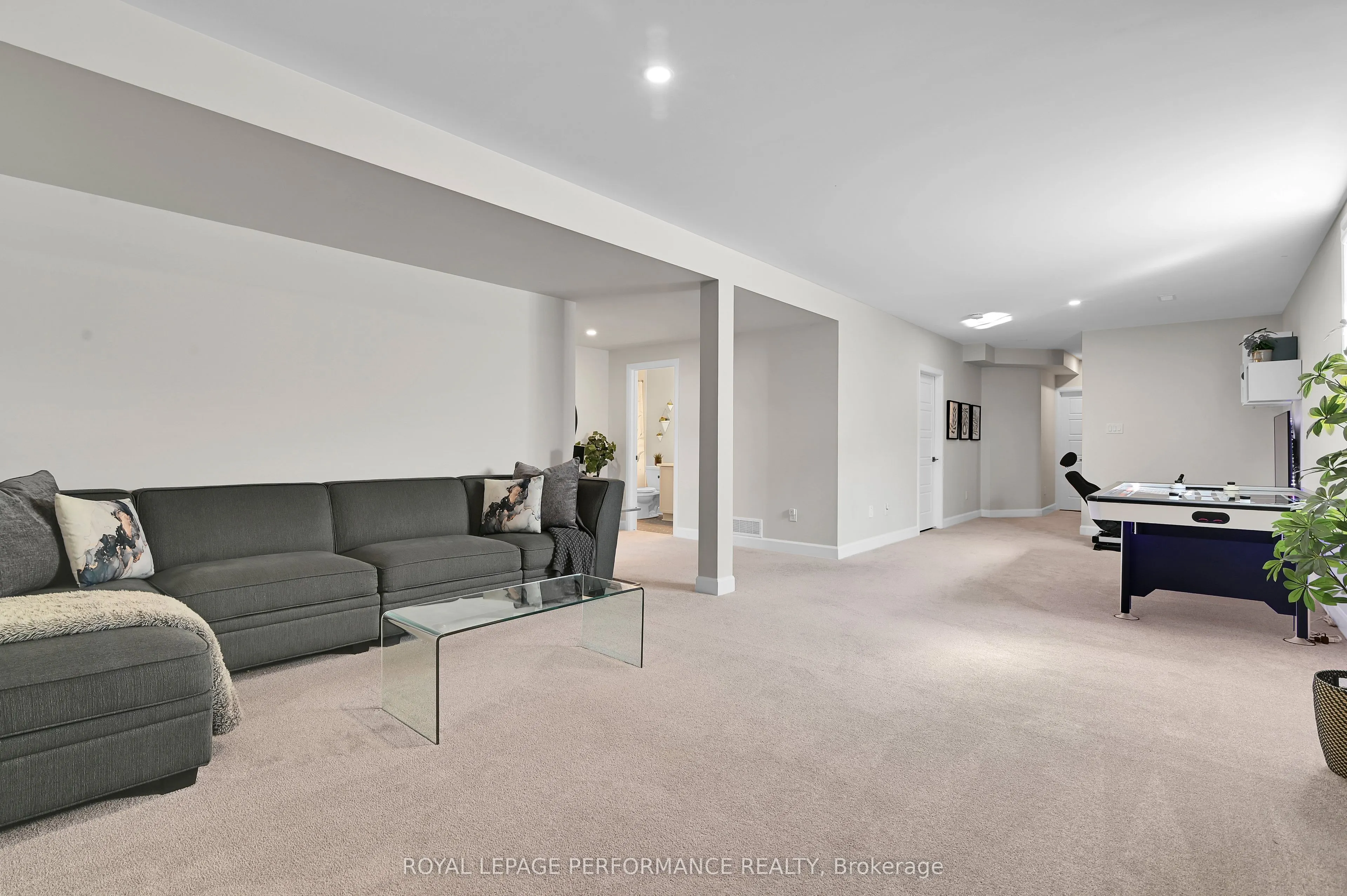 644 Moonflower Crescent