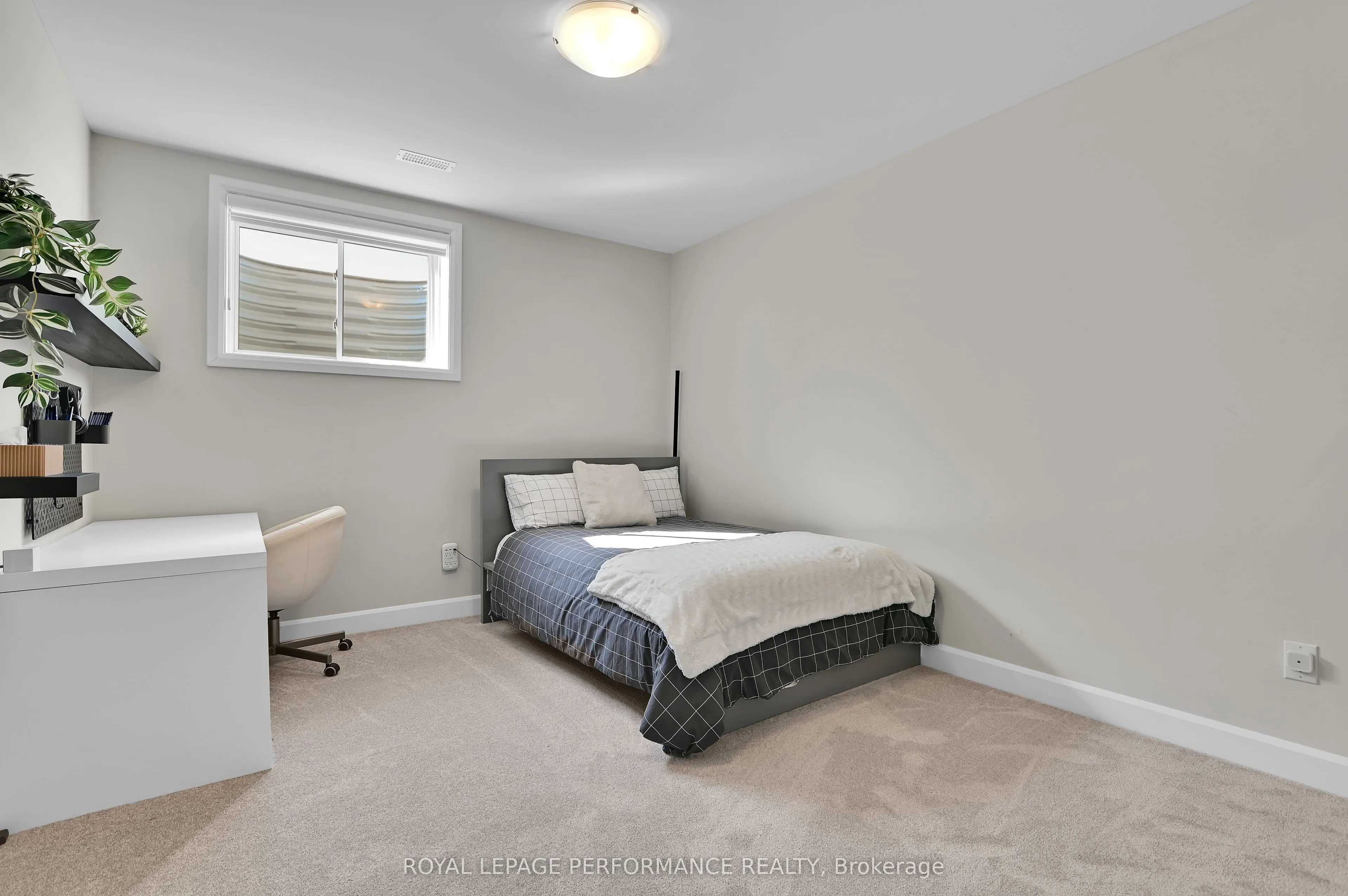 644 Moonflower Crescent