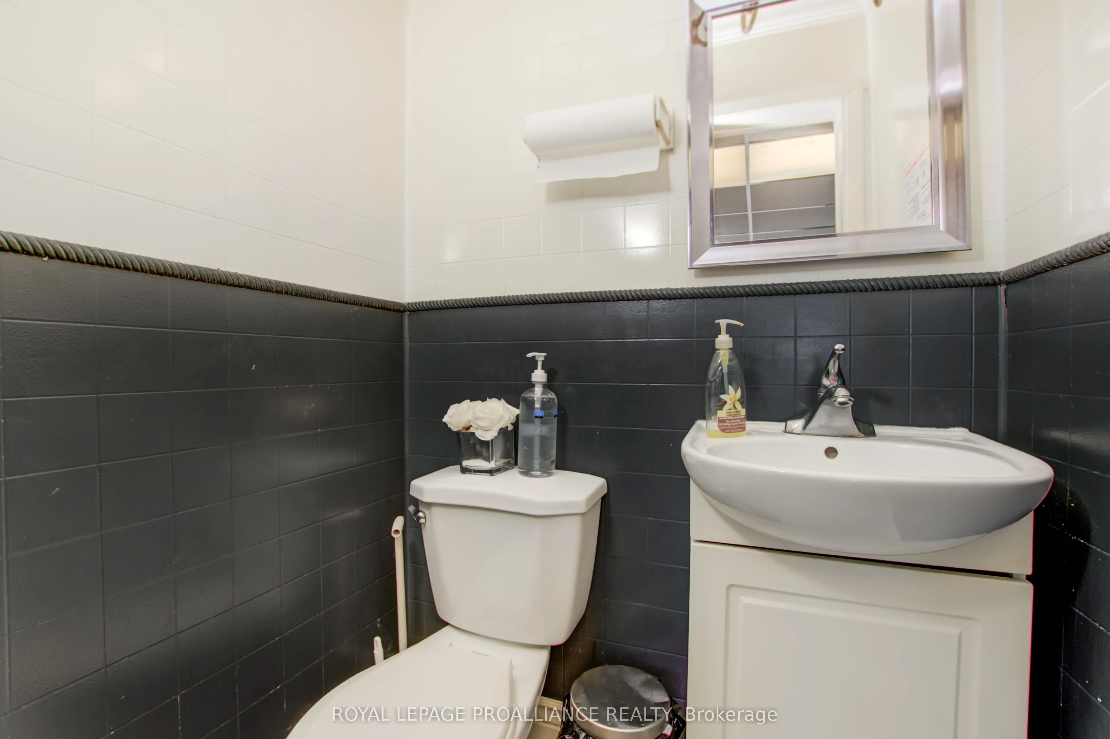 30 Prince Edward Street W