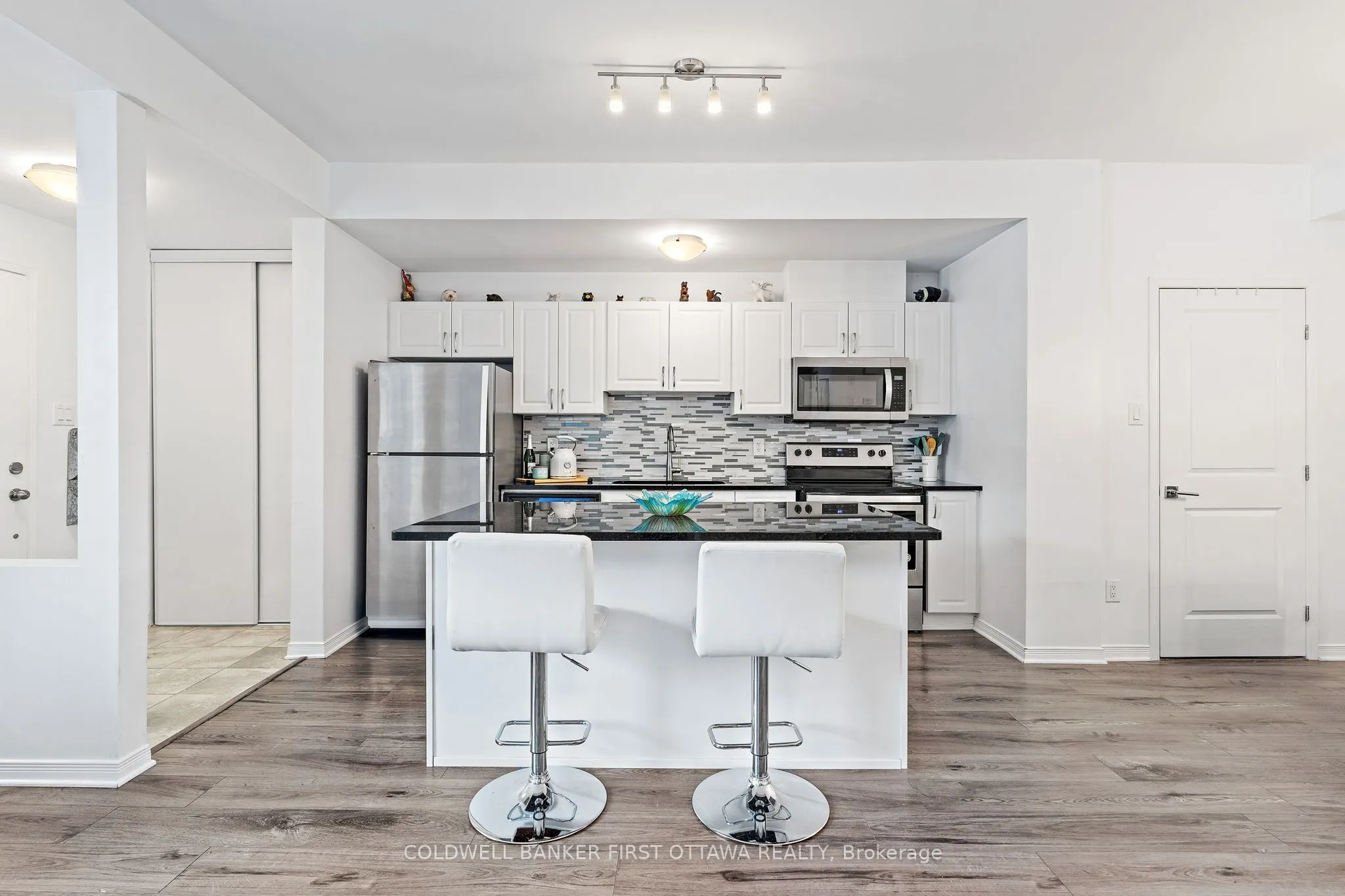 365 Haliburton Heights, #F