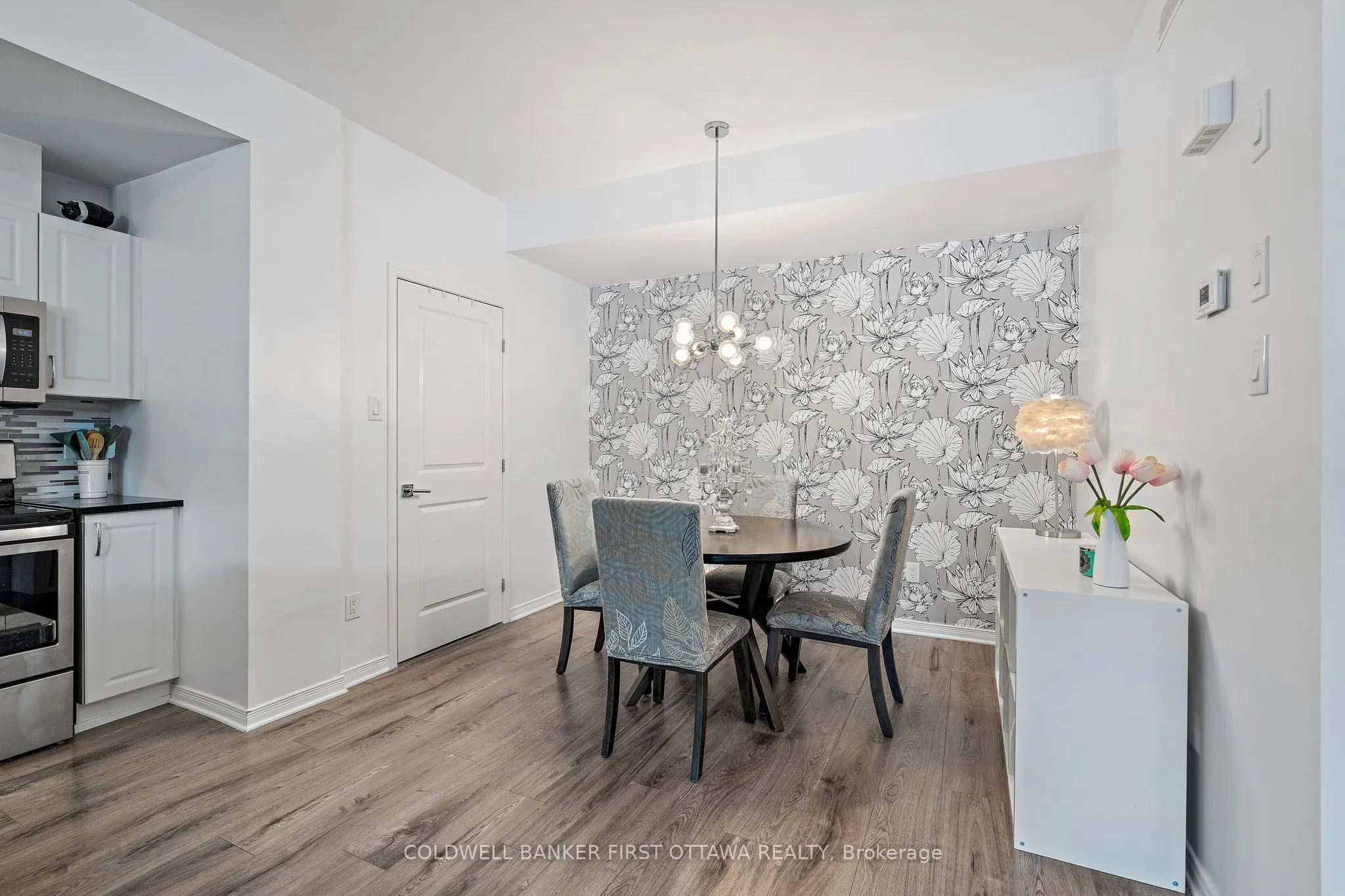 365 Haliburton Heights, #F