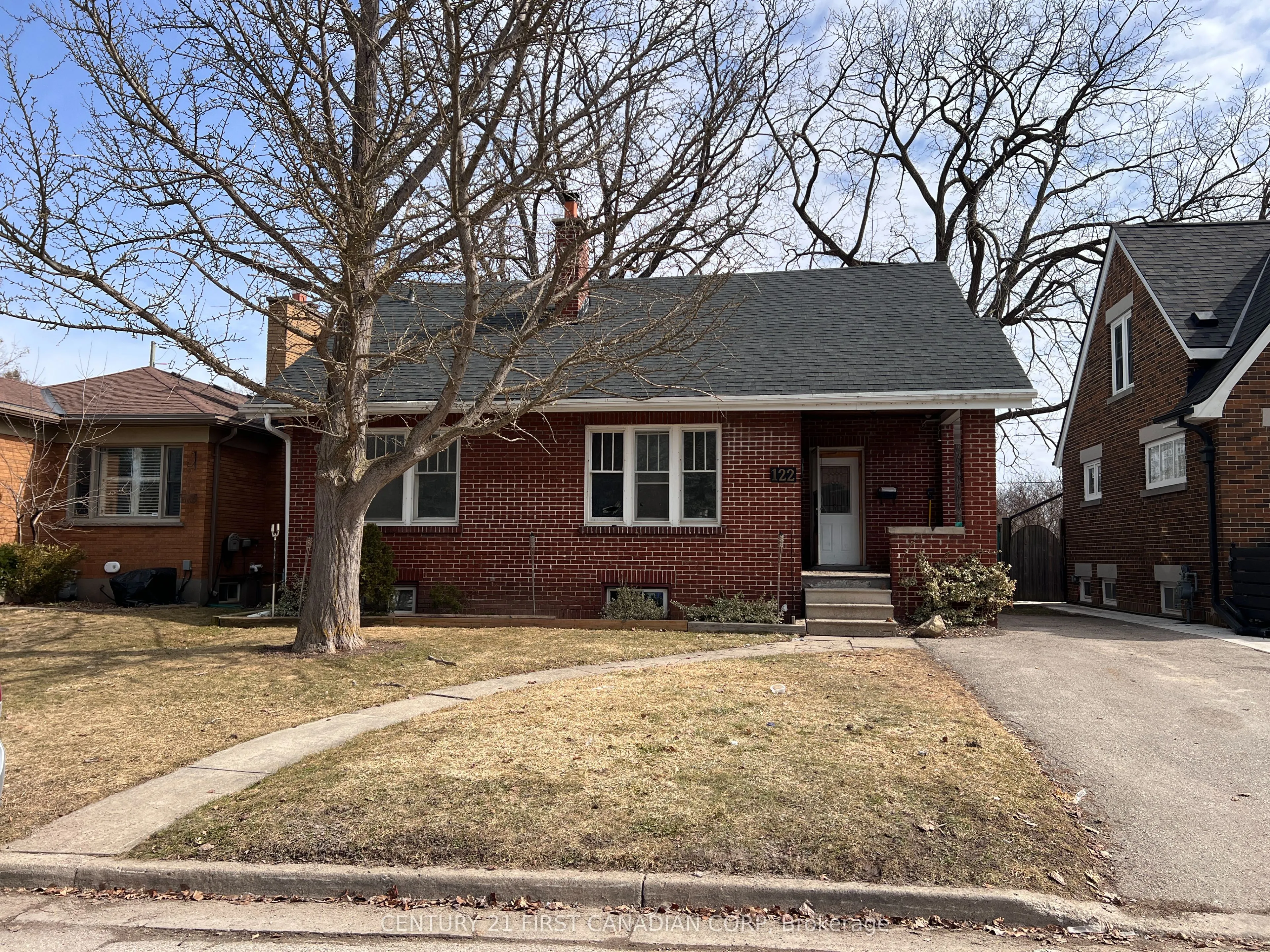 122 Windsor Crescent