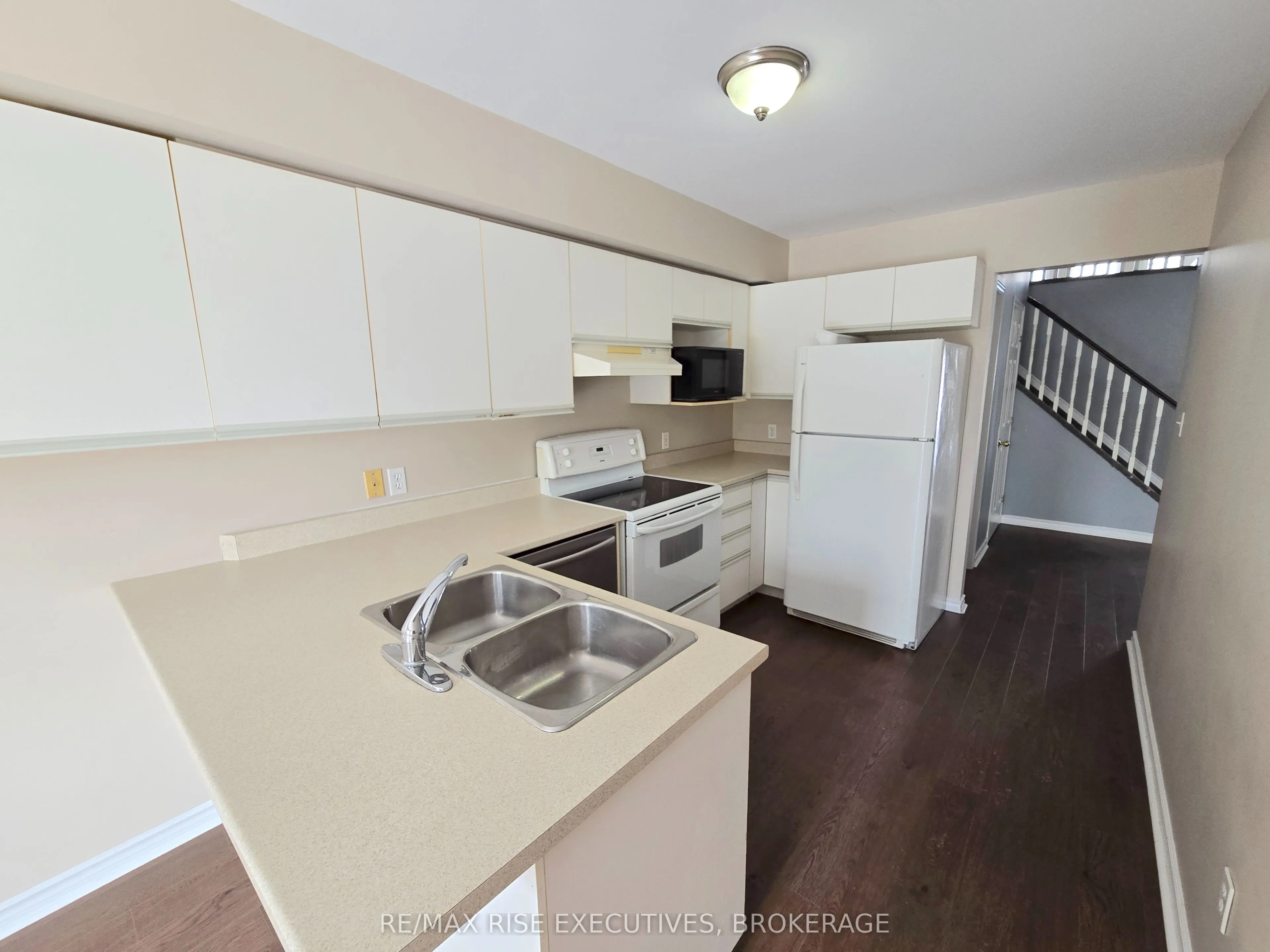 585 MILLWOOD Drive