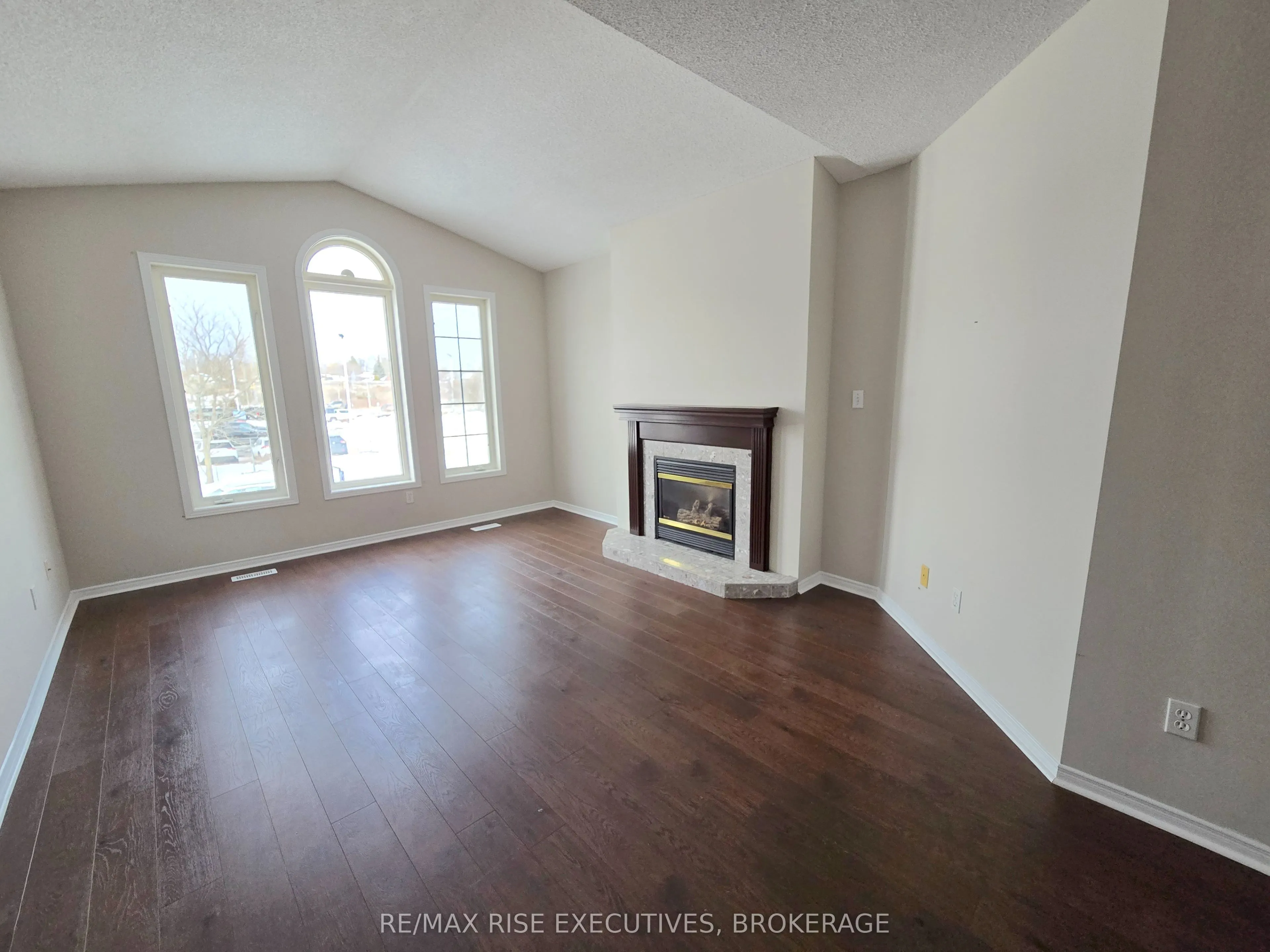 585 MILLWOOD Drive