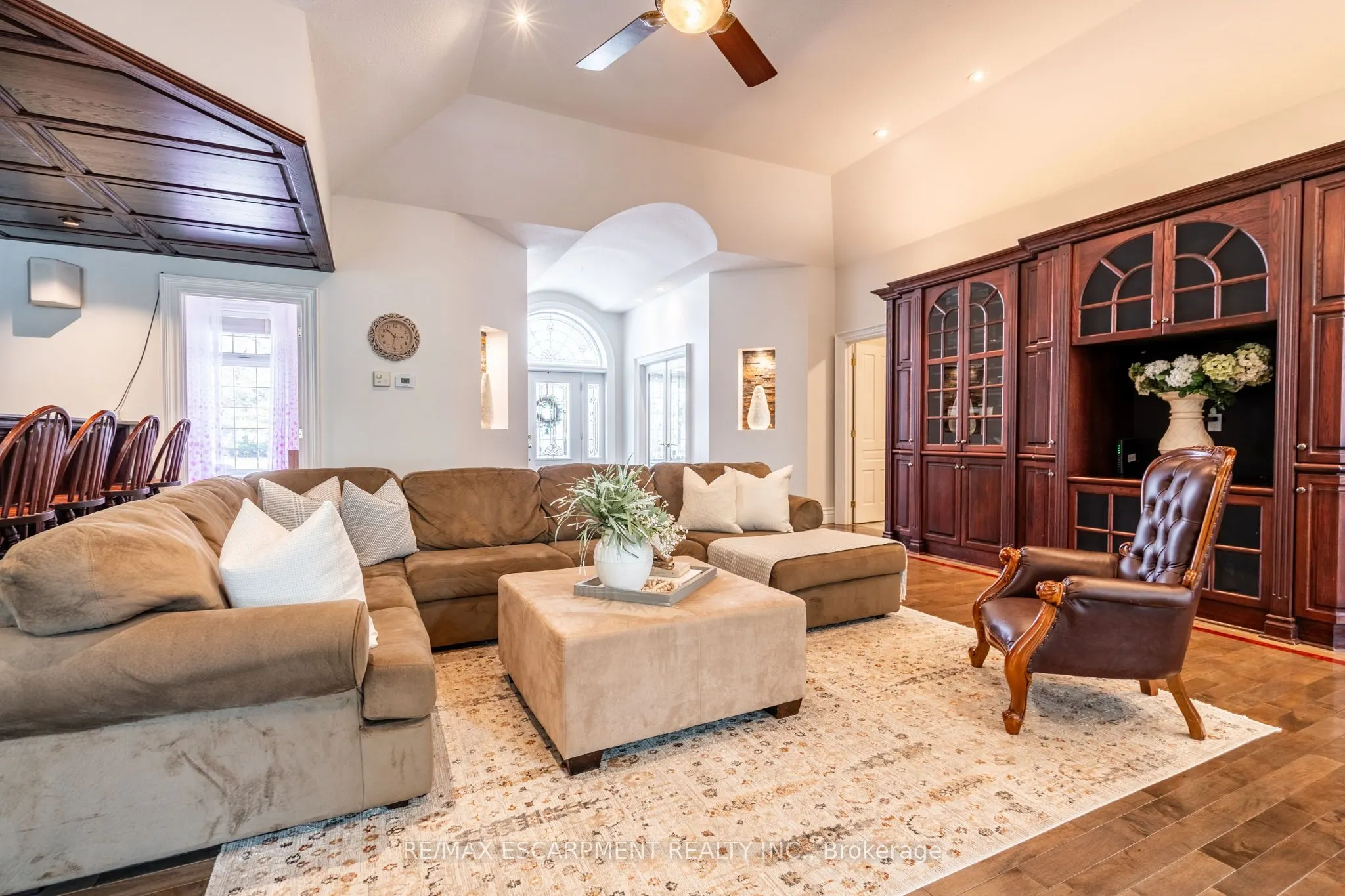 11 Palomino Drive