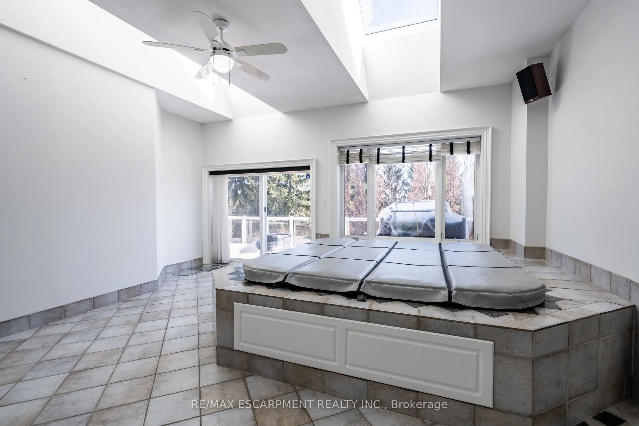 11 Palomino Drive