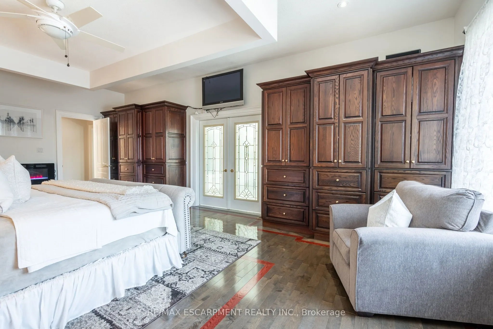 11 Palomino Drive