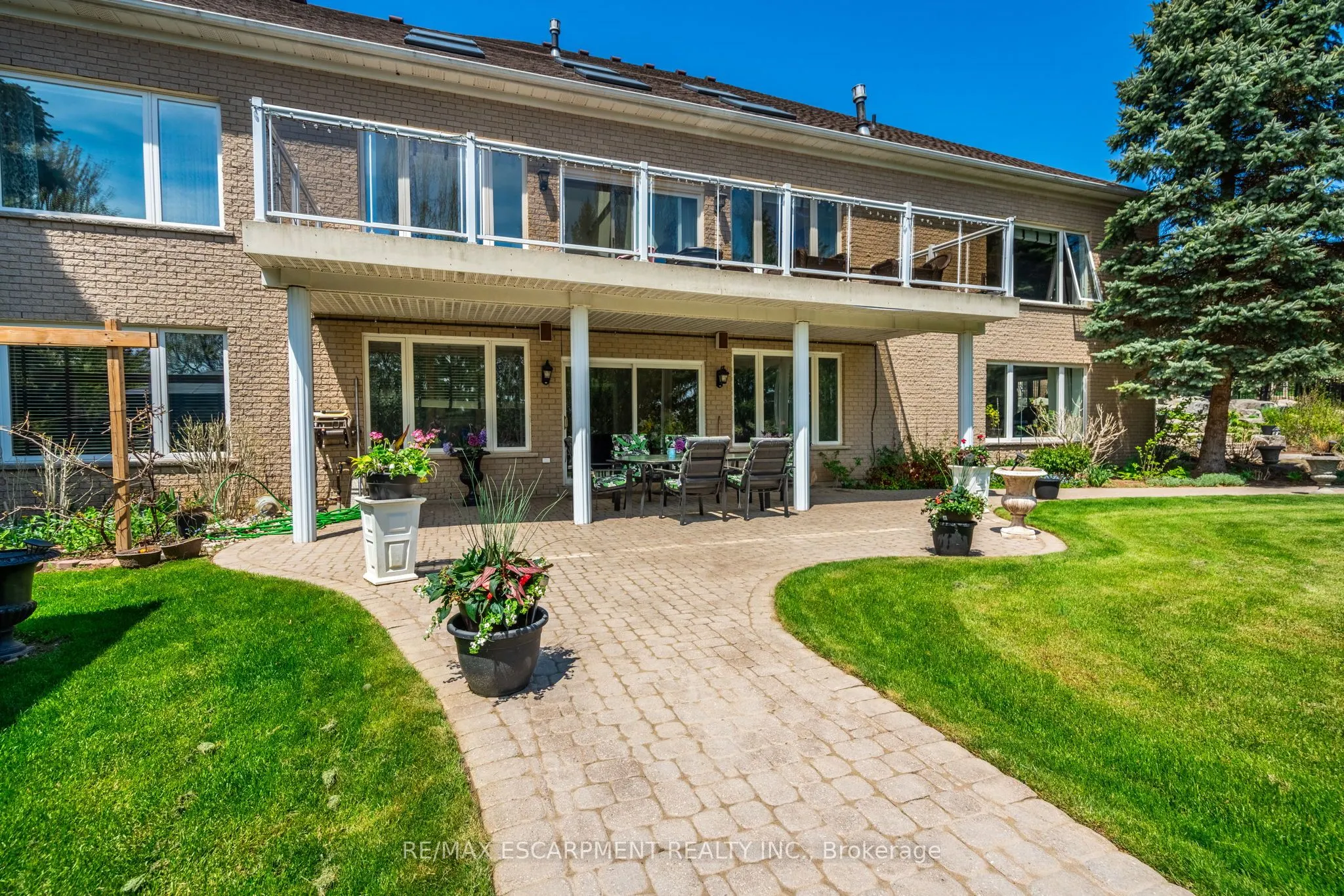 11 Palomino Drive