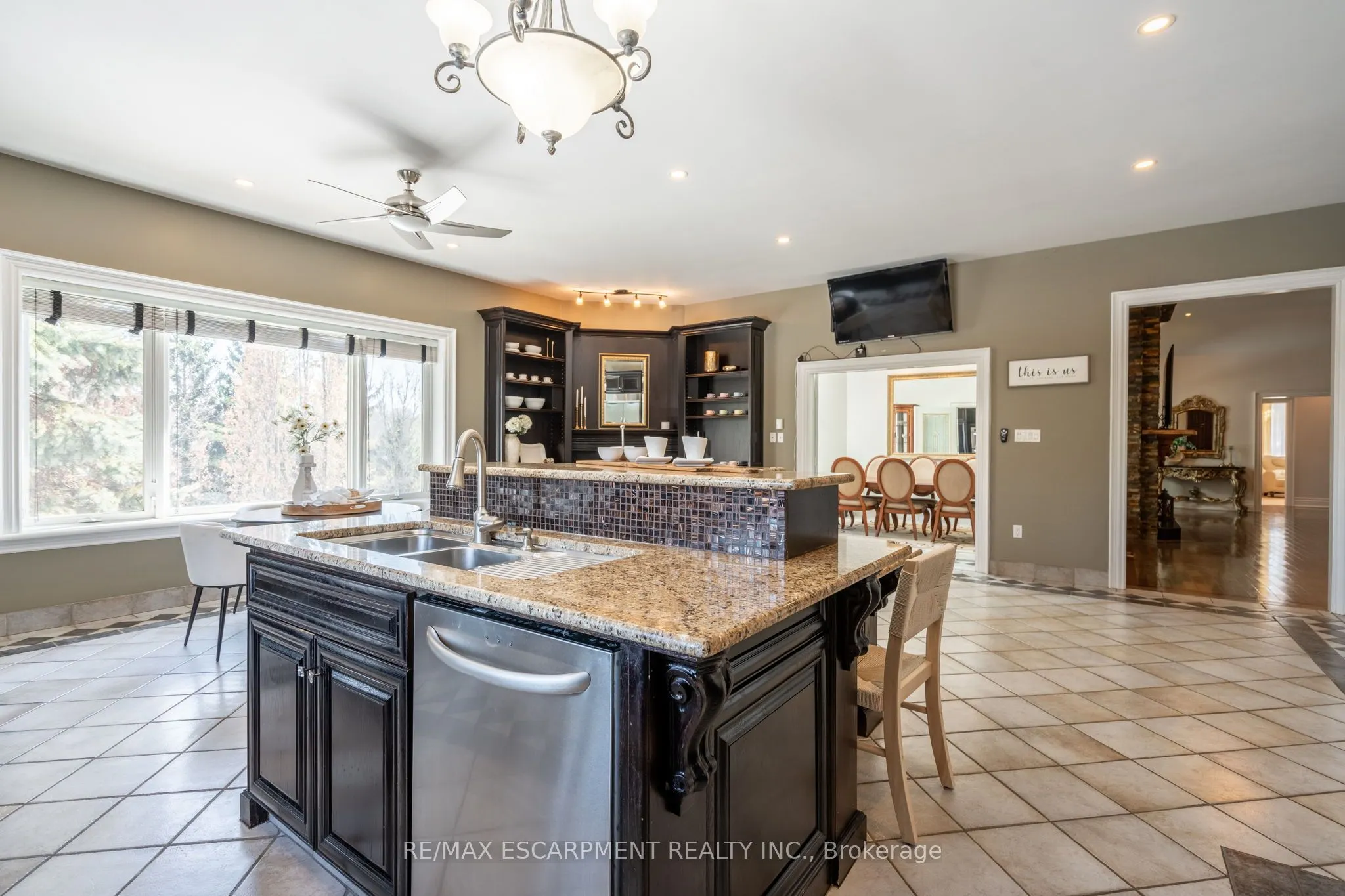 11 Palomino Drive