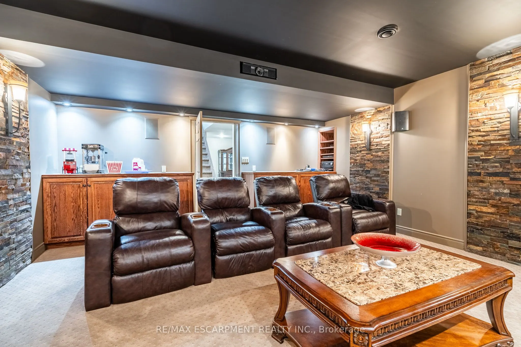 11 Palomino Drive