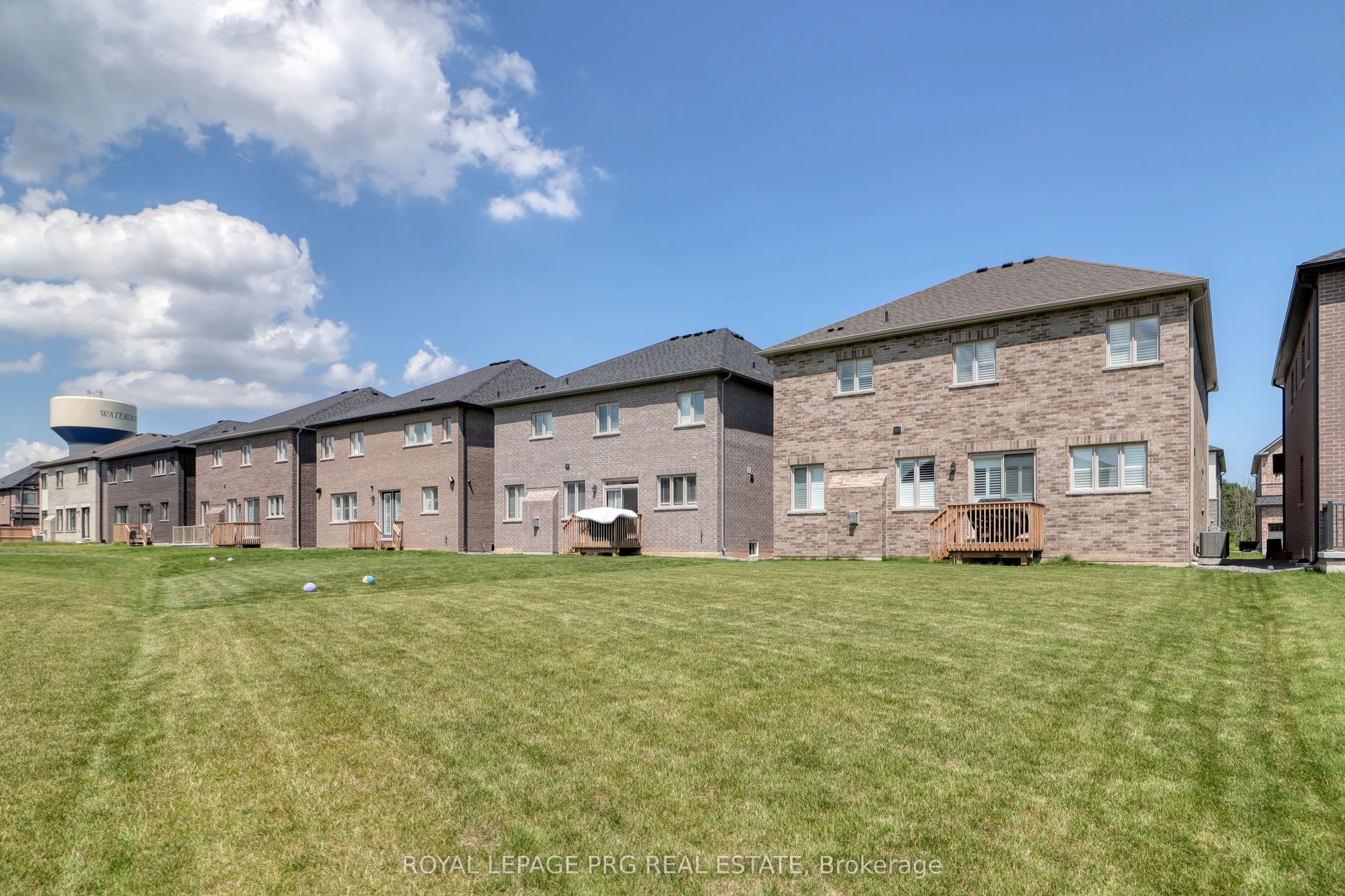 61 Cattail Crescent