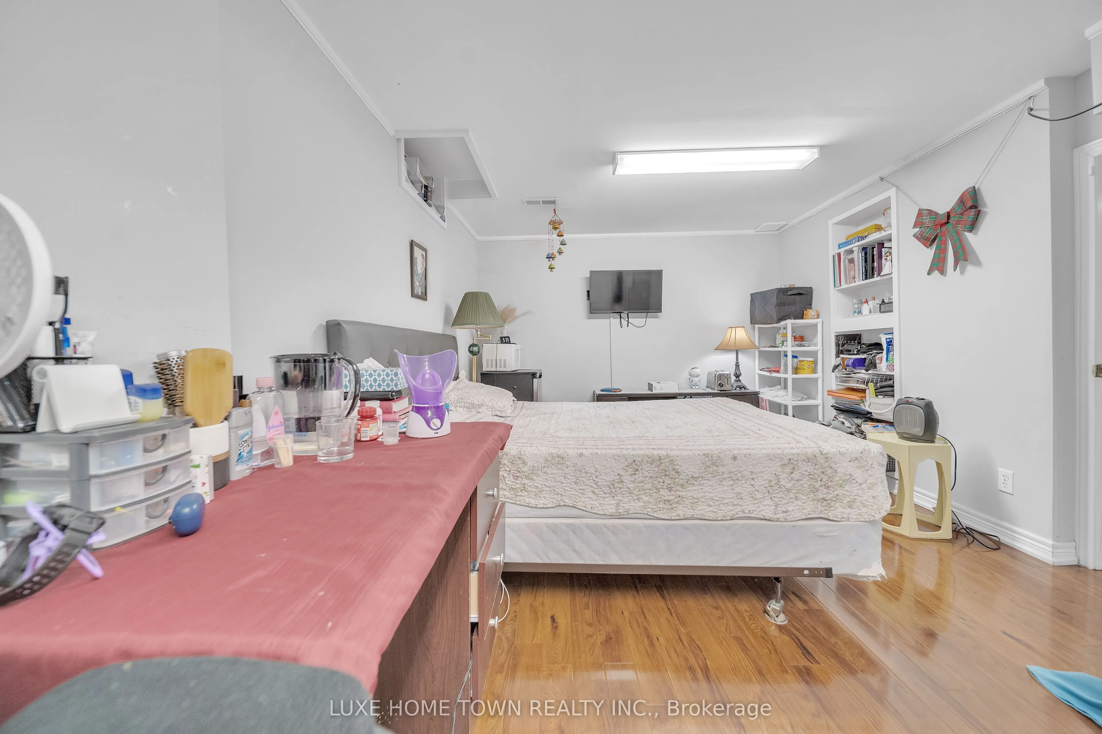 163 Stone Church Road E