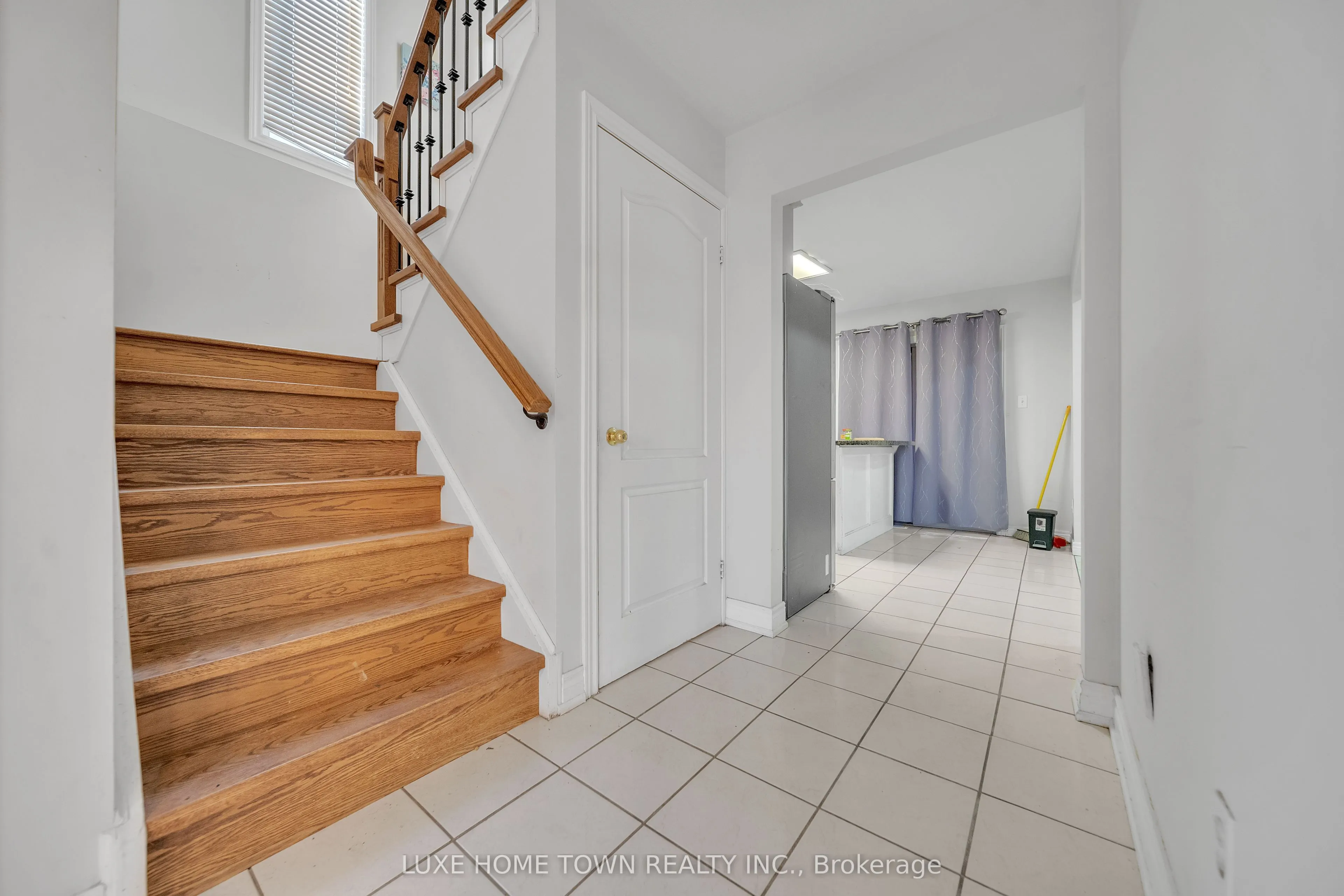163 Stone Church Road E