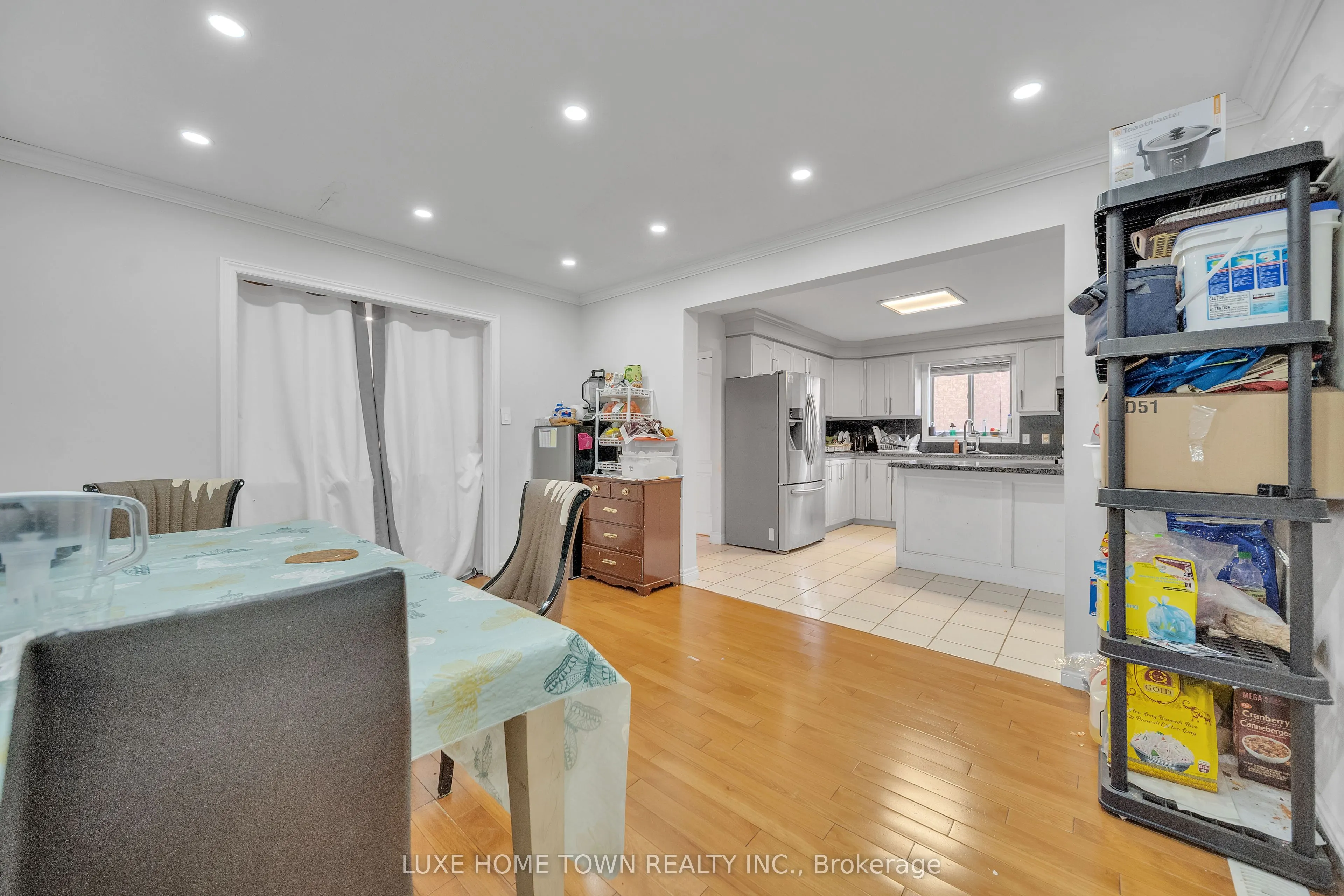 163 Stone Church Road E