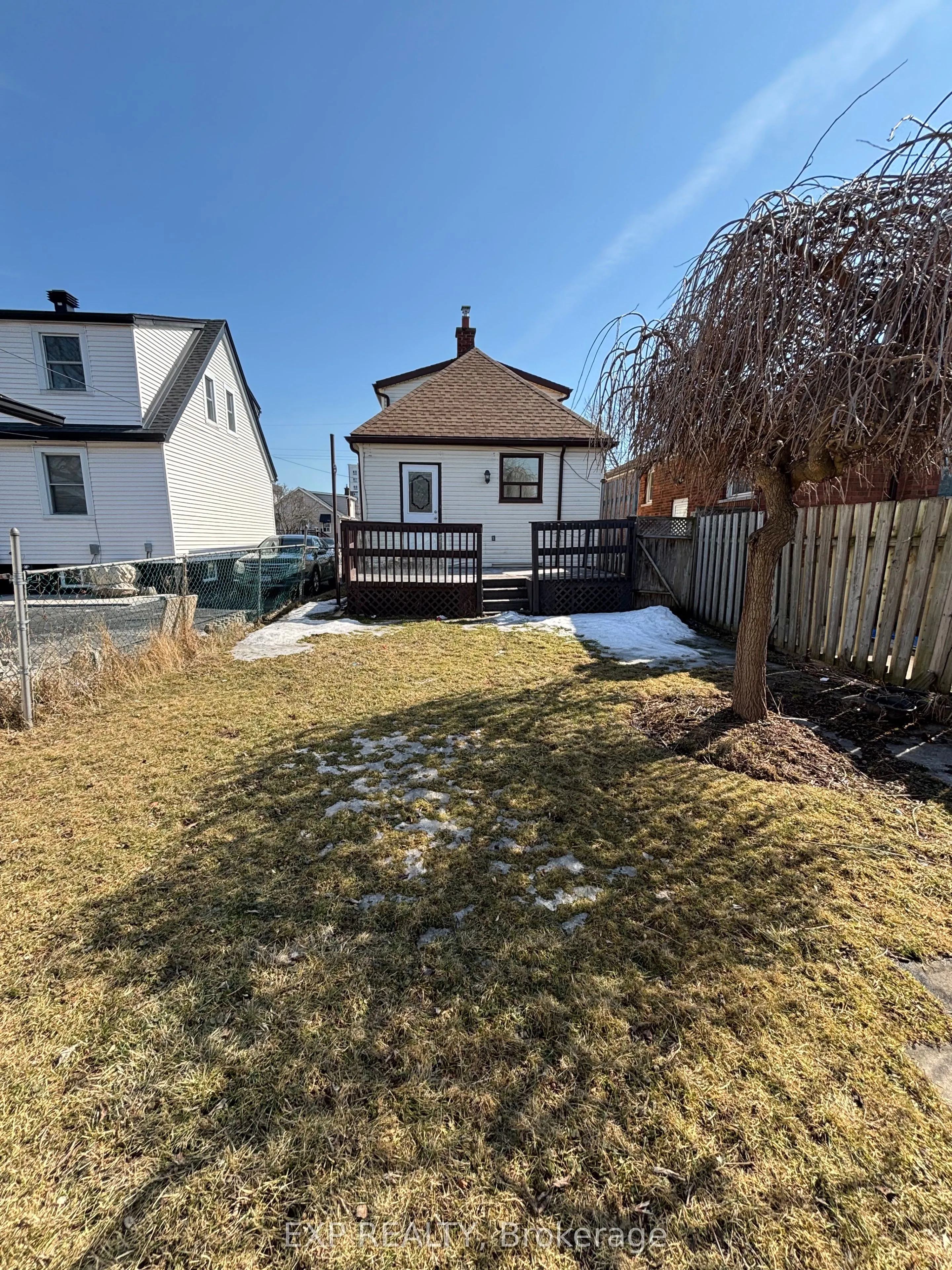 46 Delena Avenue S