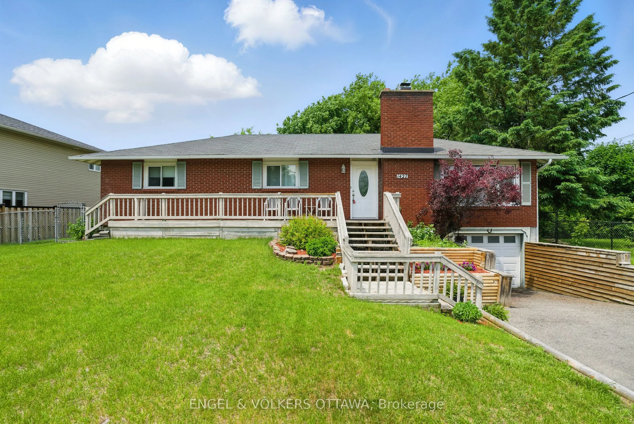 1427 Rosebella Avenue