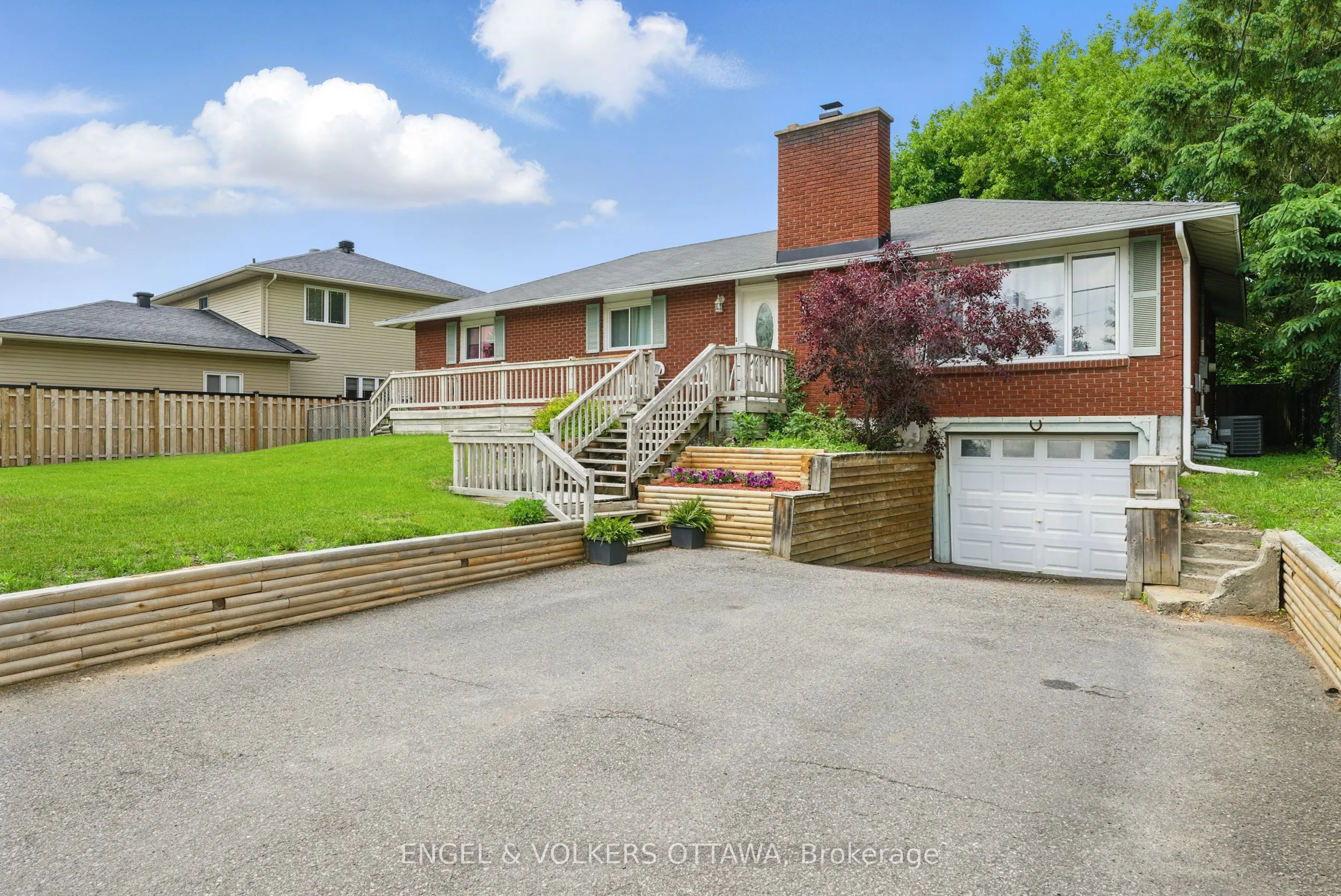 1427 Rosebella Avenue