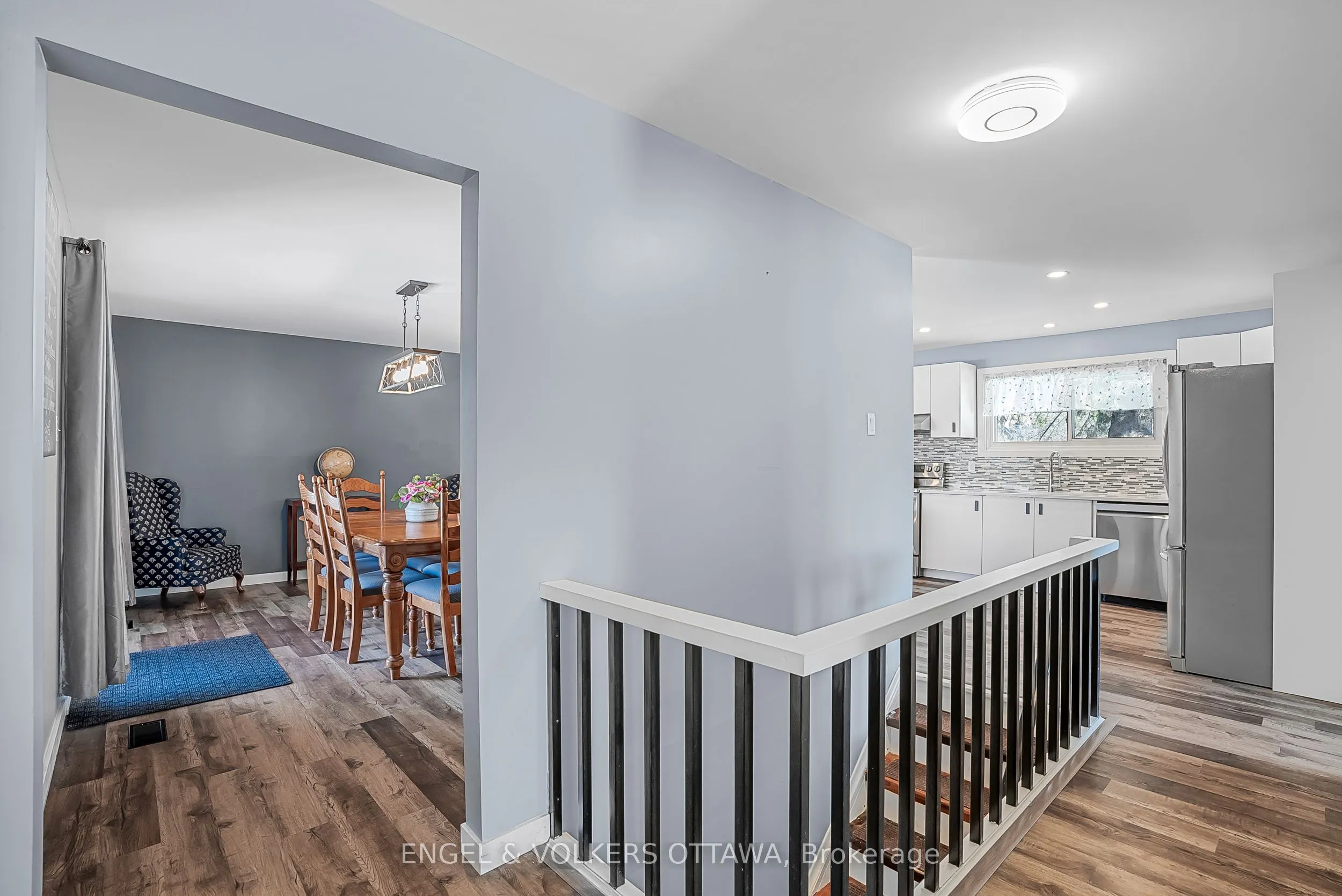 1427 Rosebella Avenue