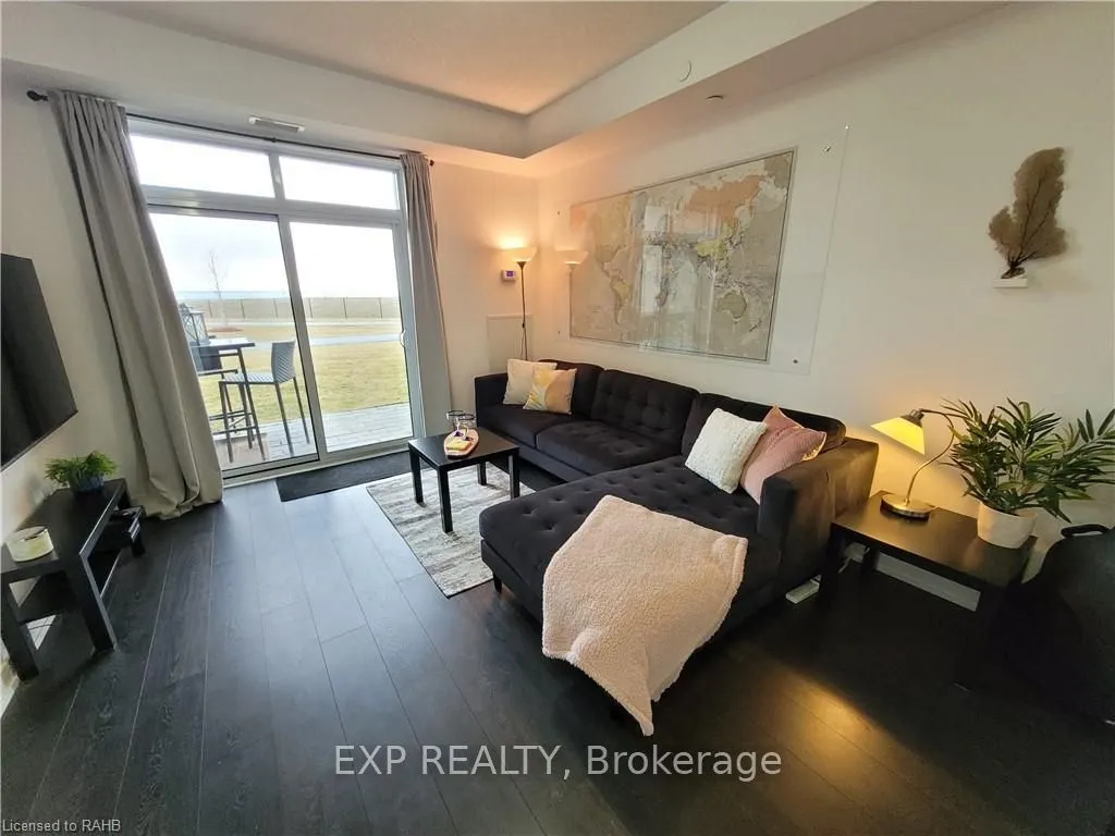 101 Shoreview Place, #106