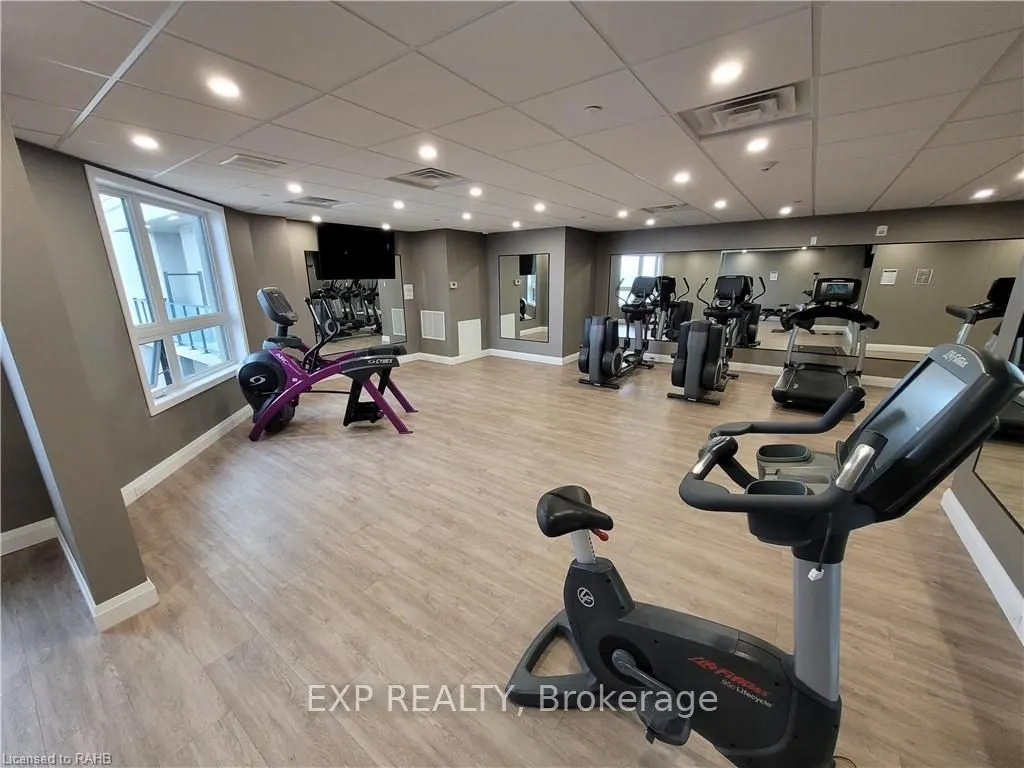 101 Shoreview Place, #106
