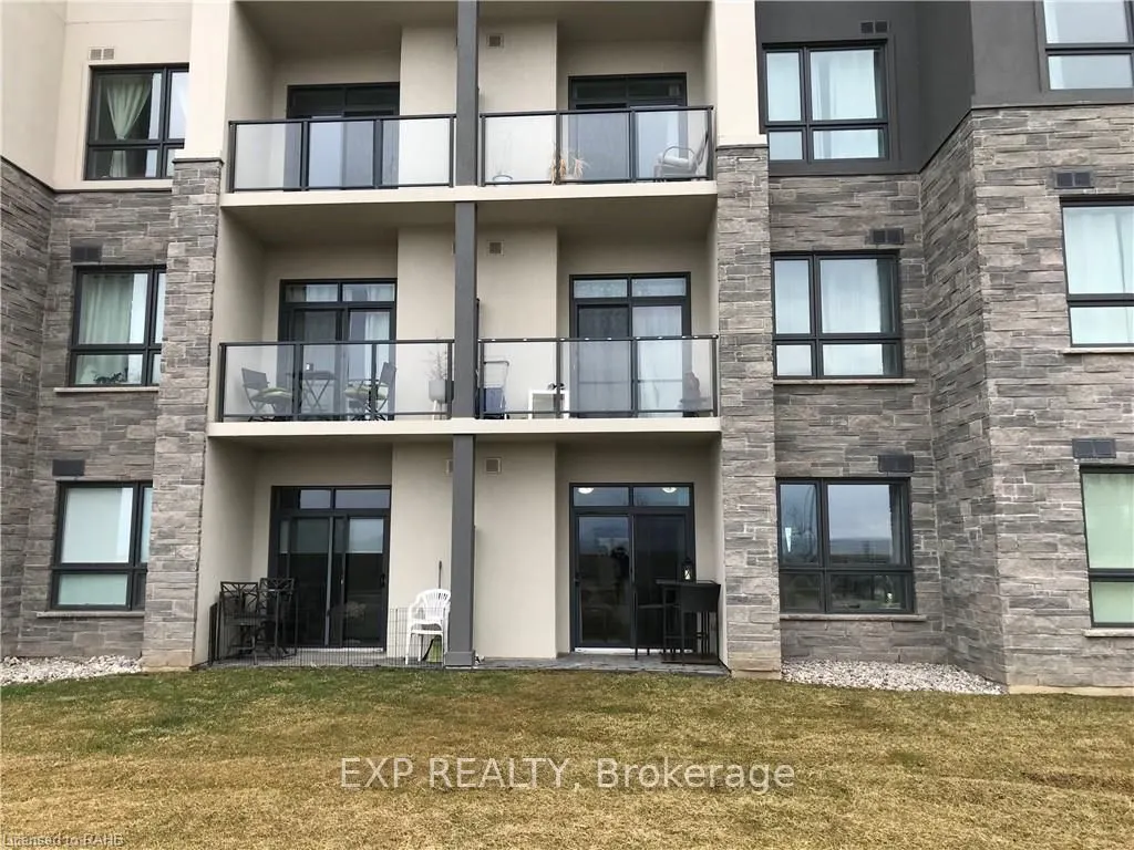 101 Shoreview Place, #106
