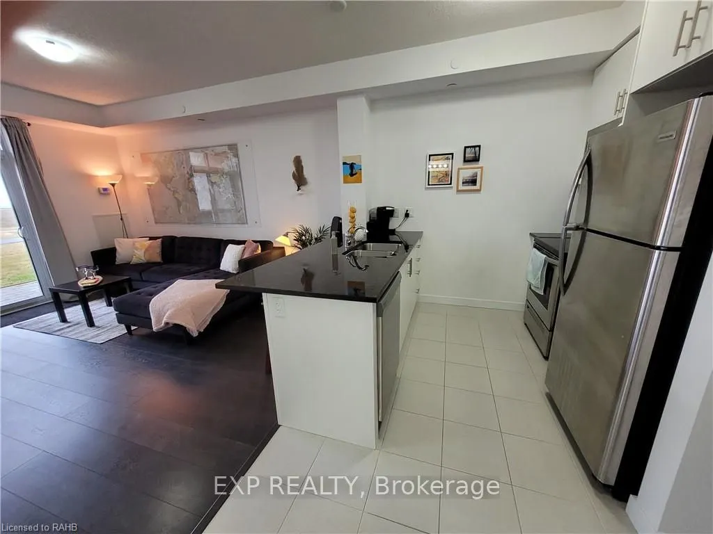 101 Shoreview Place, #106