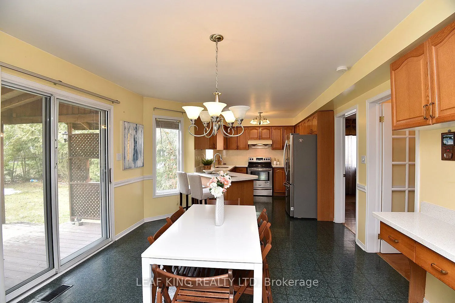 102 Huntingwood Avenue