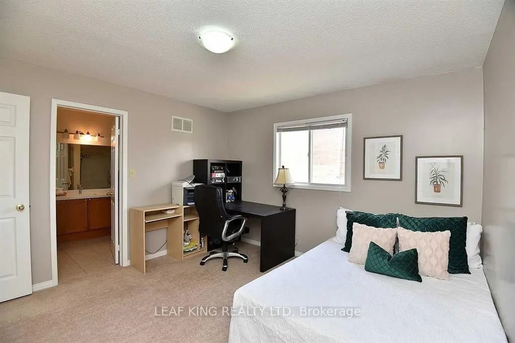 102 Huntingwood Avenue