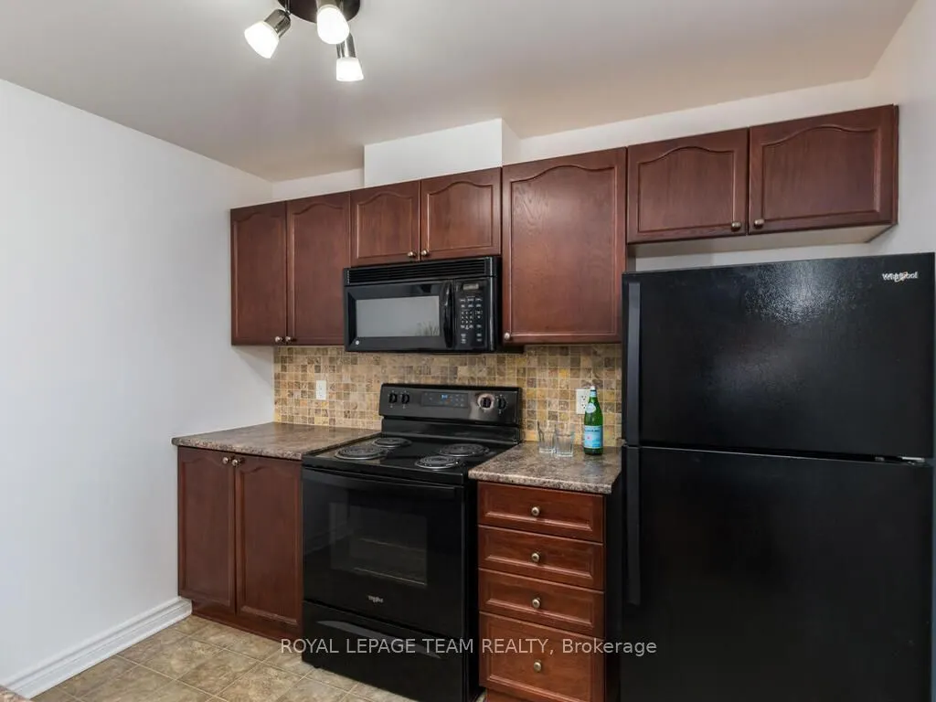 1113 Stittsville Main Street, #B