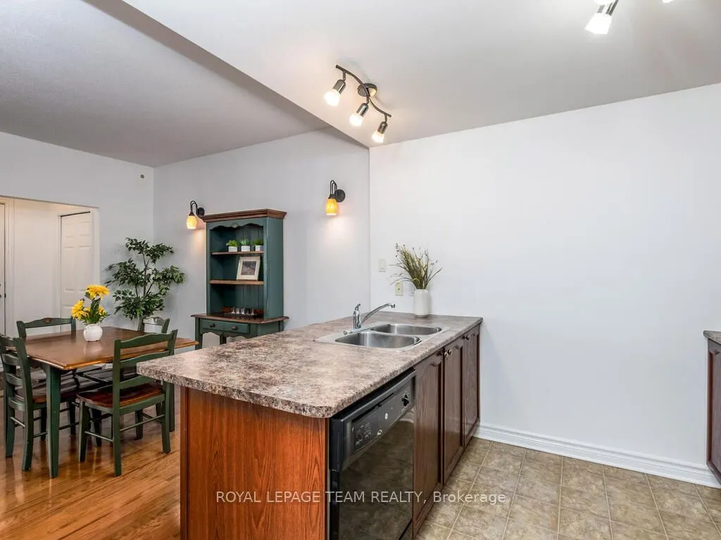 1113 Stittsville Main Street, #B