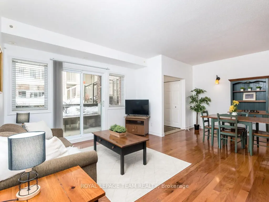 1113 Stittsville Main Street, #B