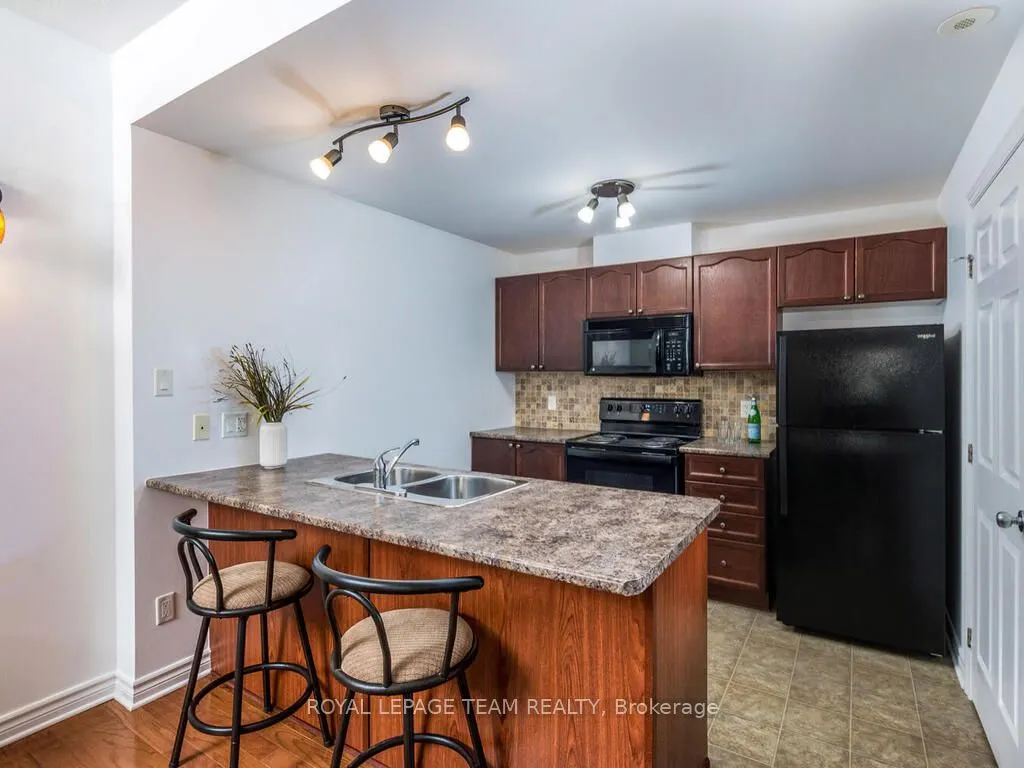 1113 Stittsville Main Street, #B