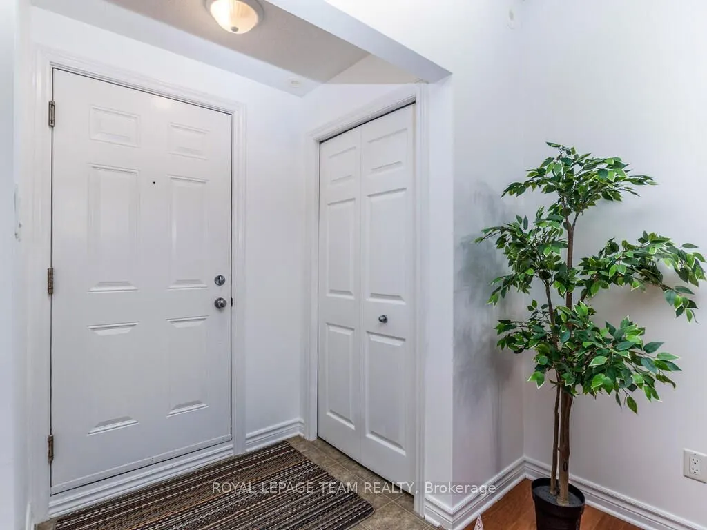 1113 Stittsville Main Street, #B