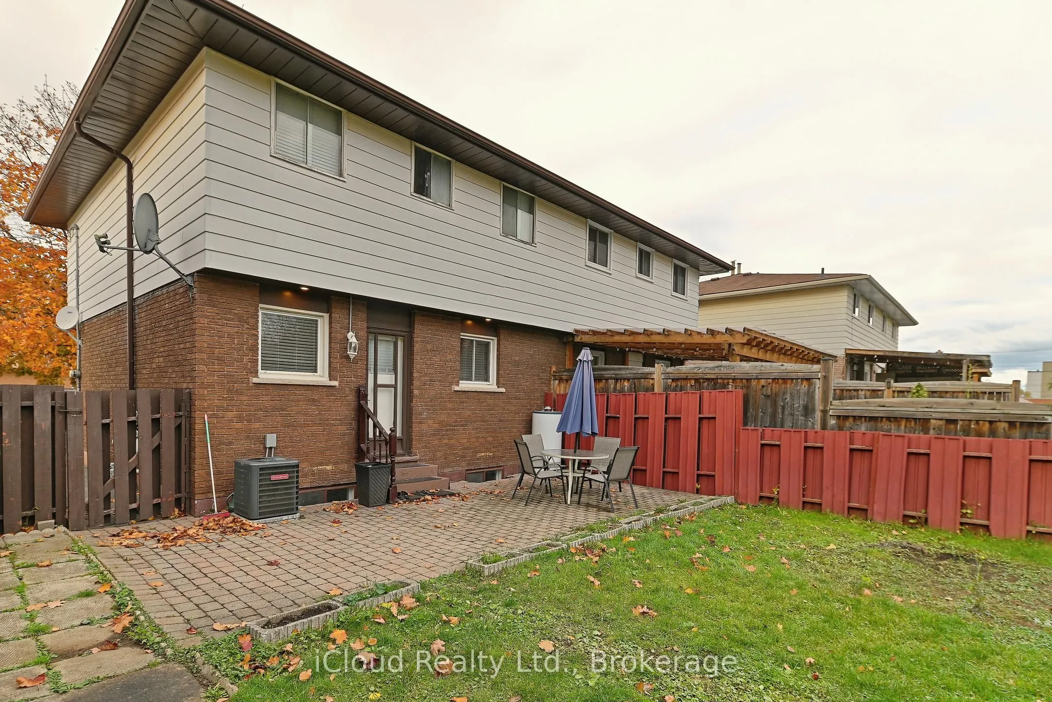 98 Riverdale Drive