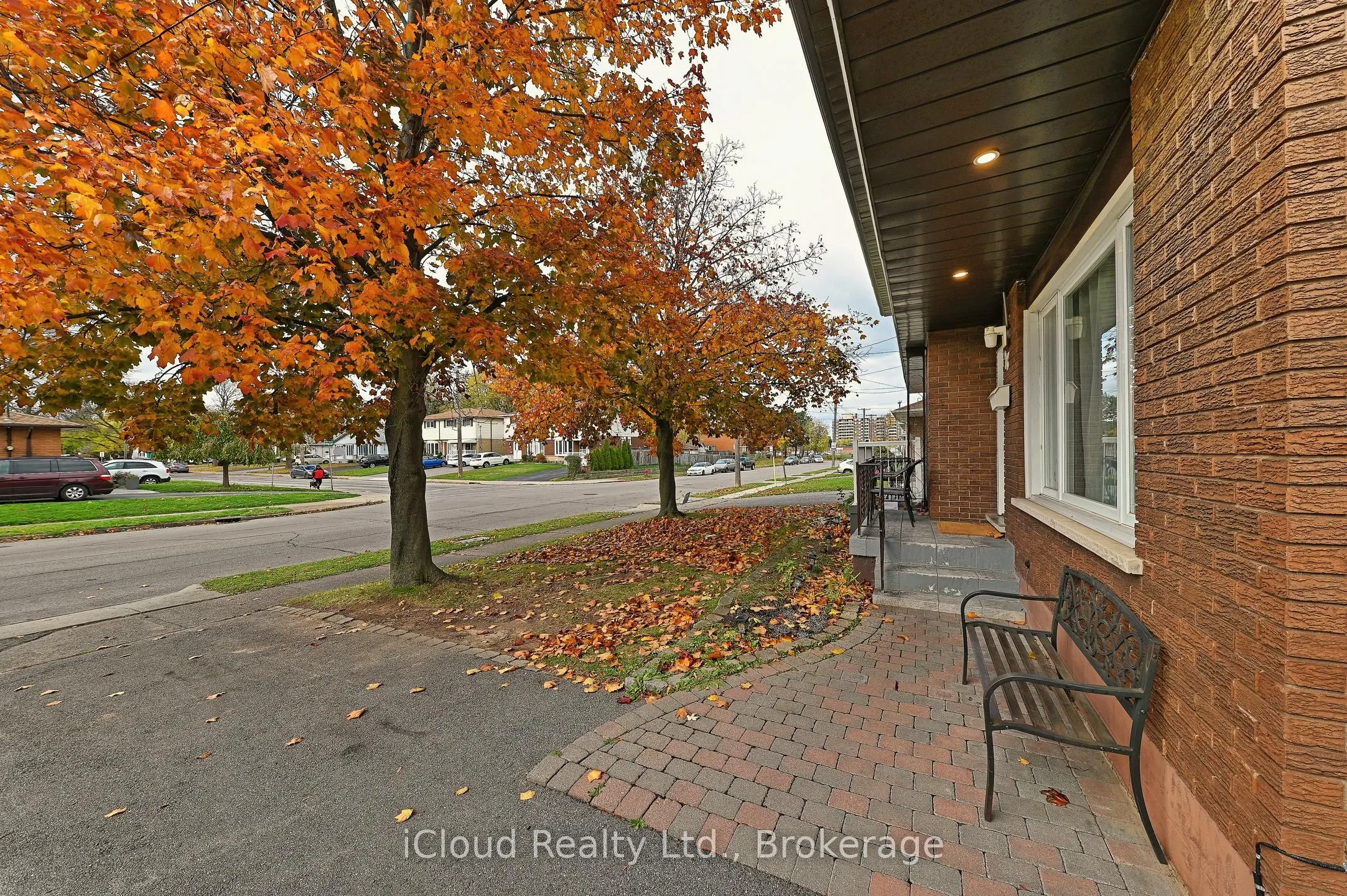 98 Riverdale Drive