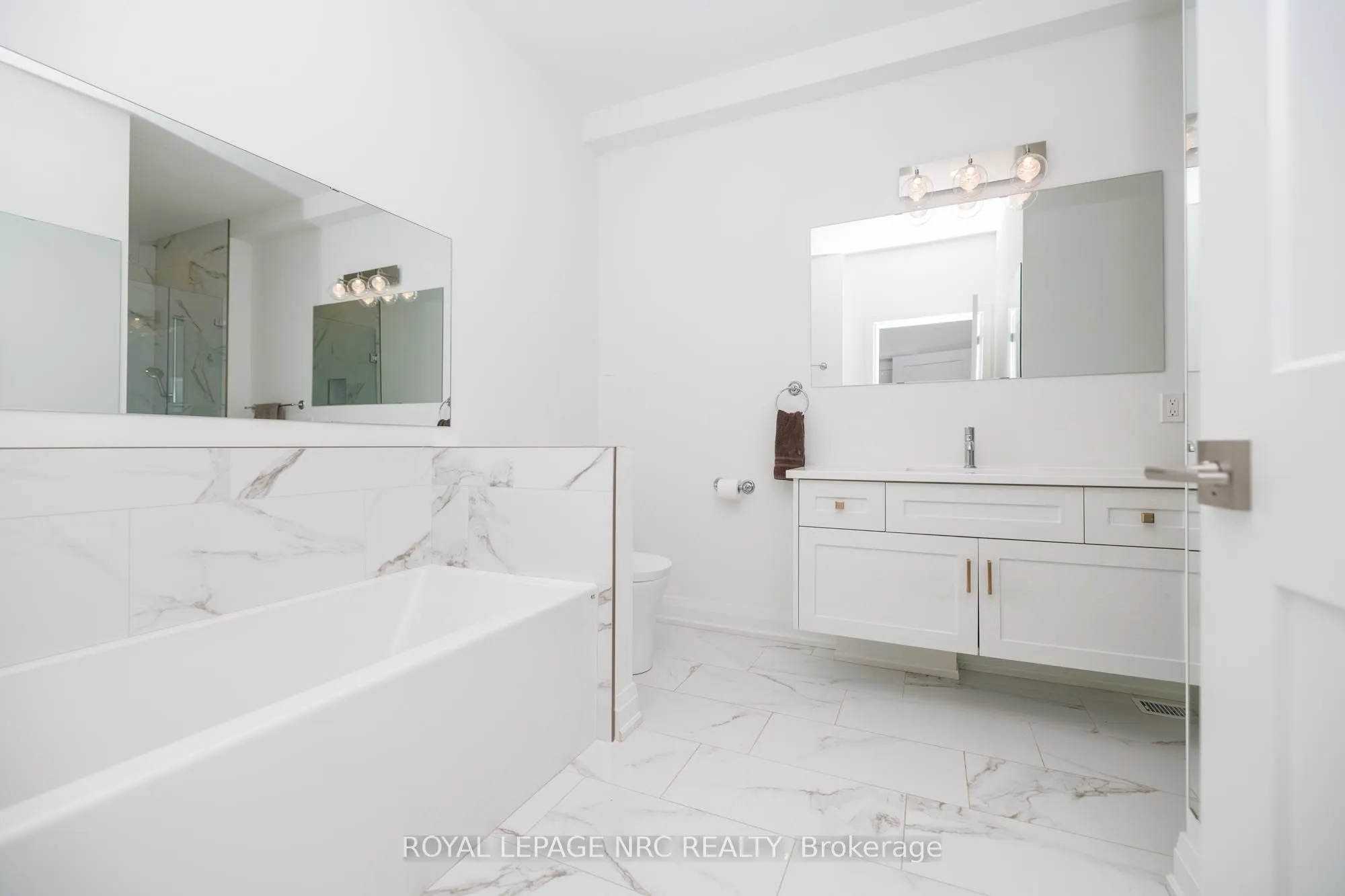 1465 Station Street, #3