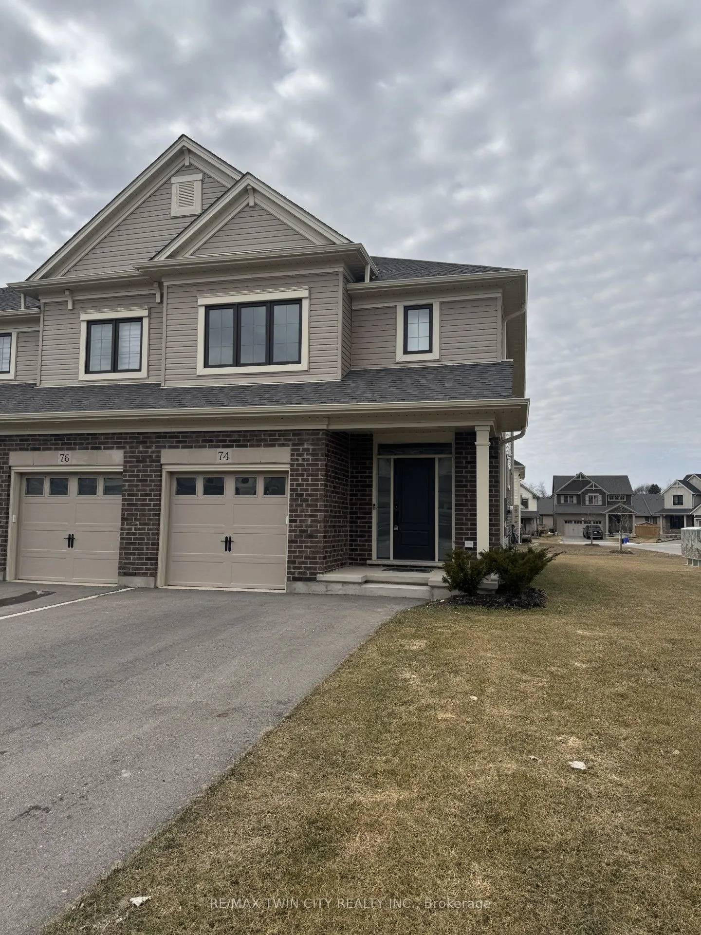 74 Keba Crescent