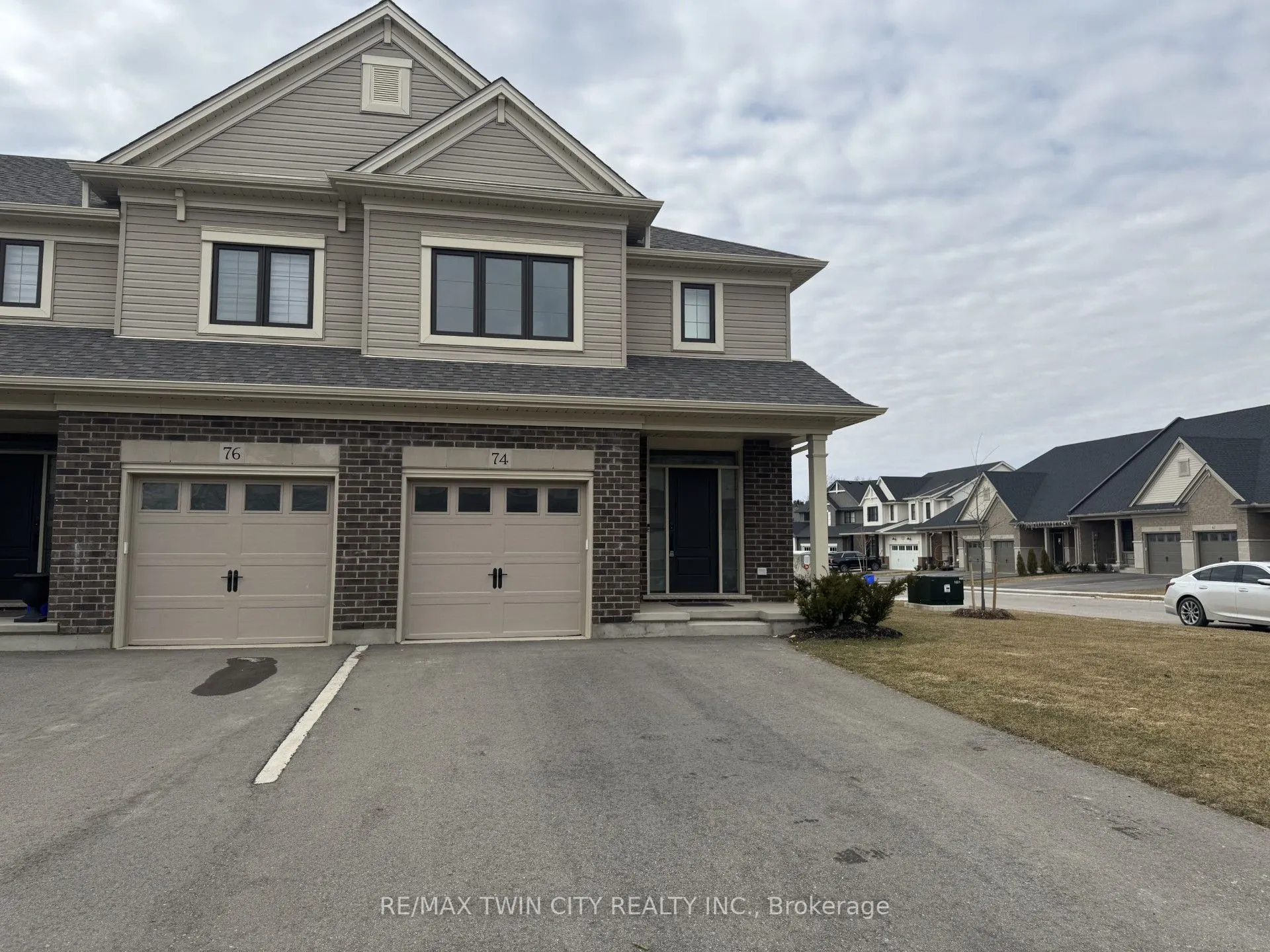 74 Keba Crescent