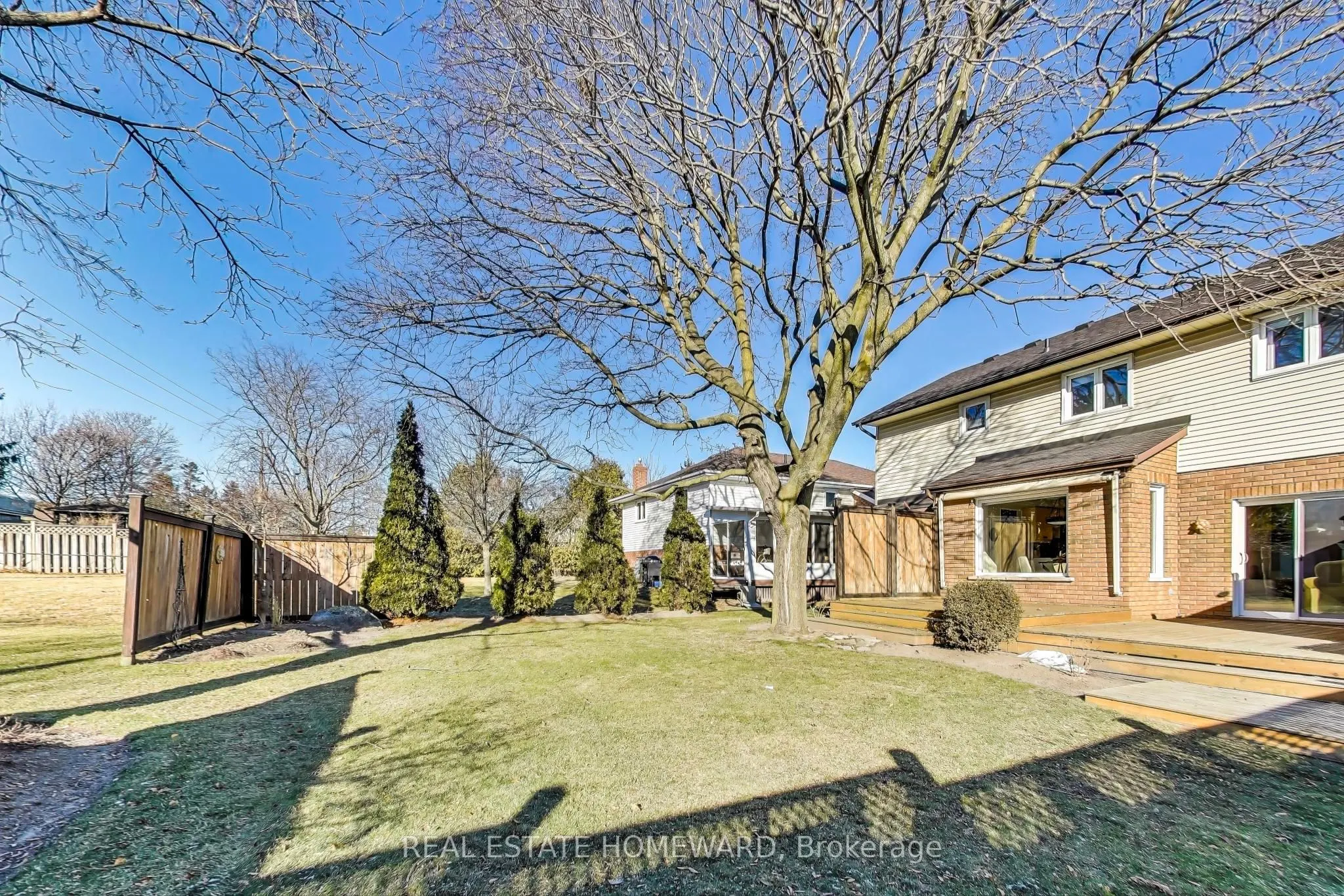 6 Hewson Drive