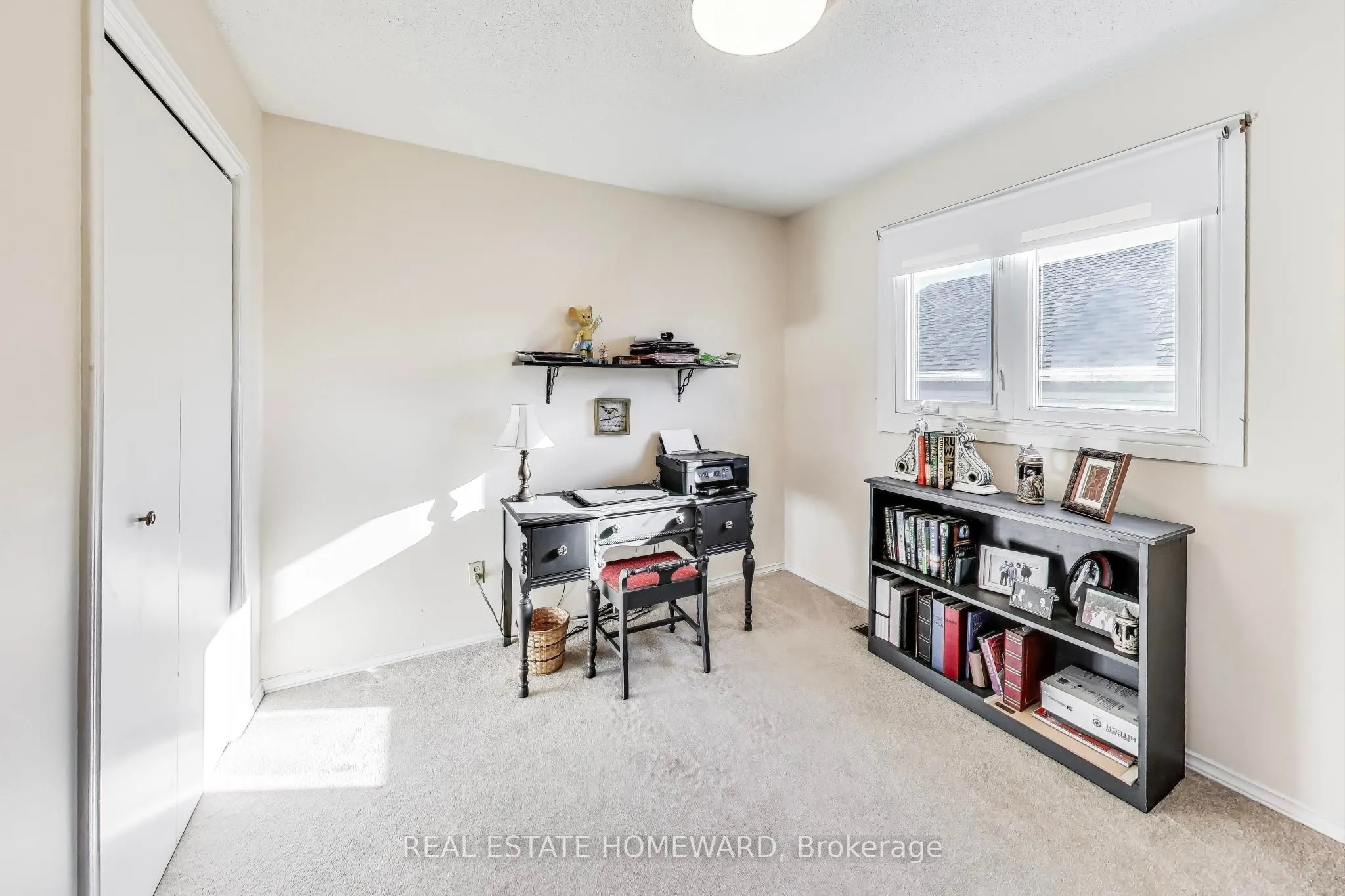 6 Hewson Drive