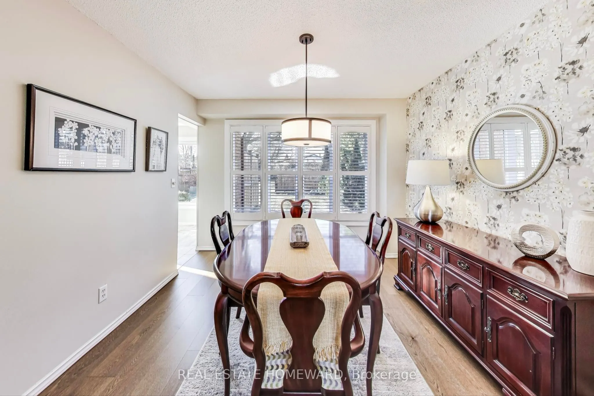 6 Hewson Drive