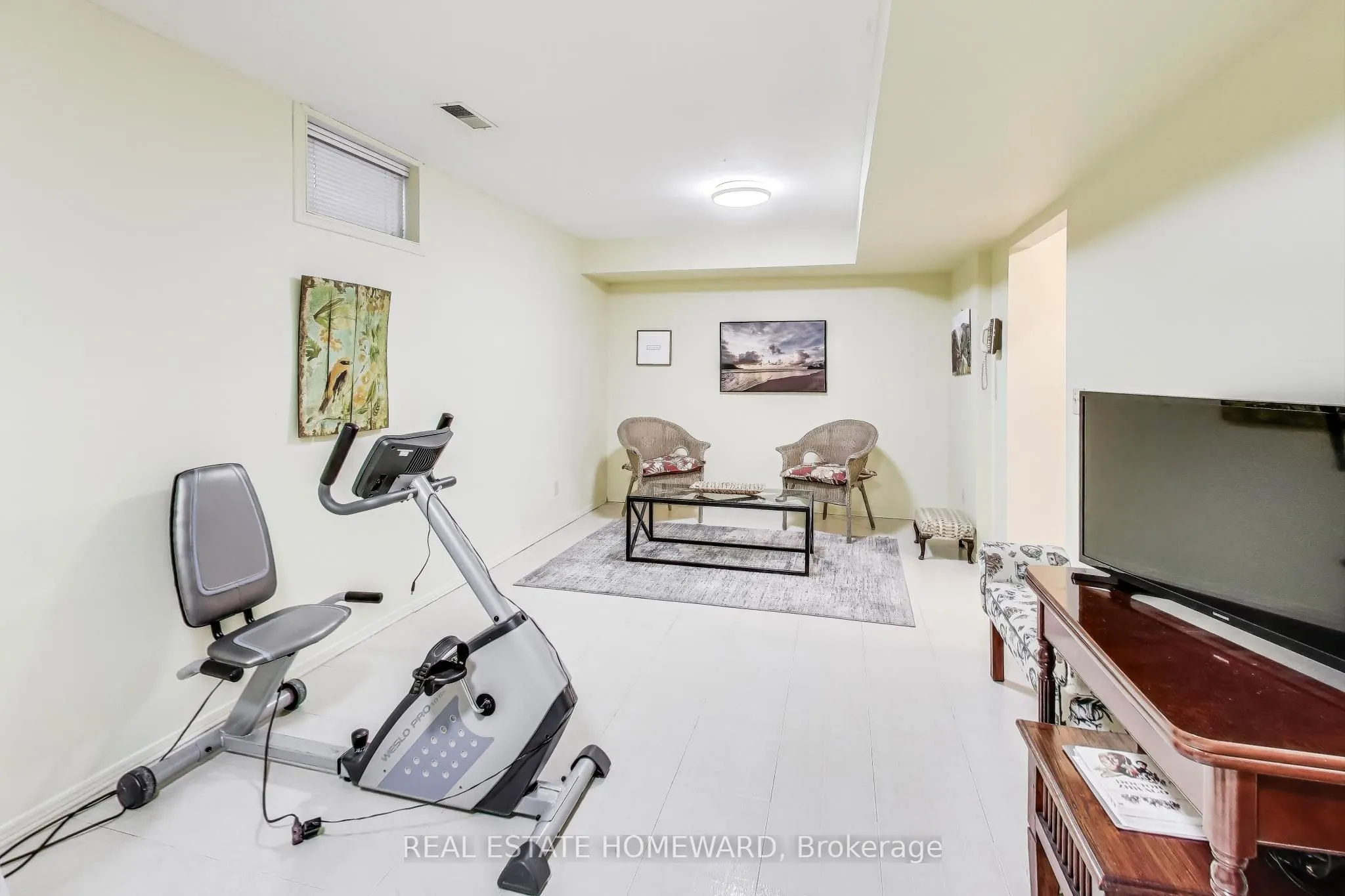 6 Hewson Drive