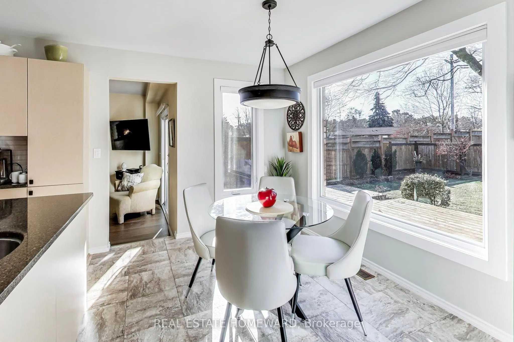 6 Hewson Drive
