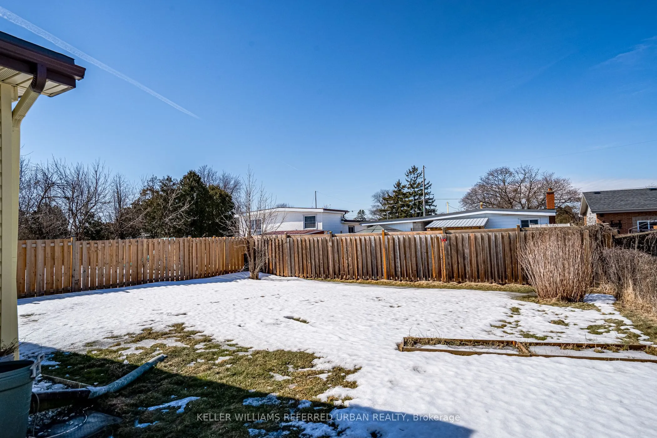 60 Fielding Crescent