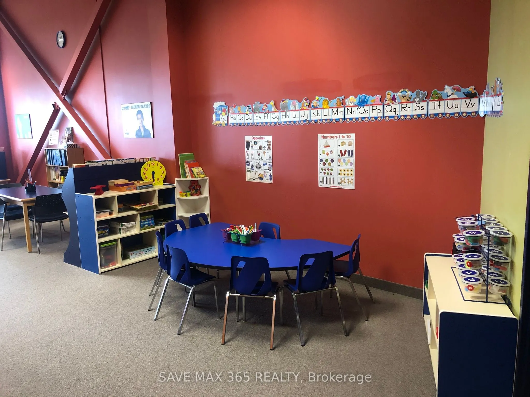 1172 Wilson Street W, #7